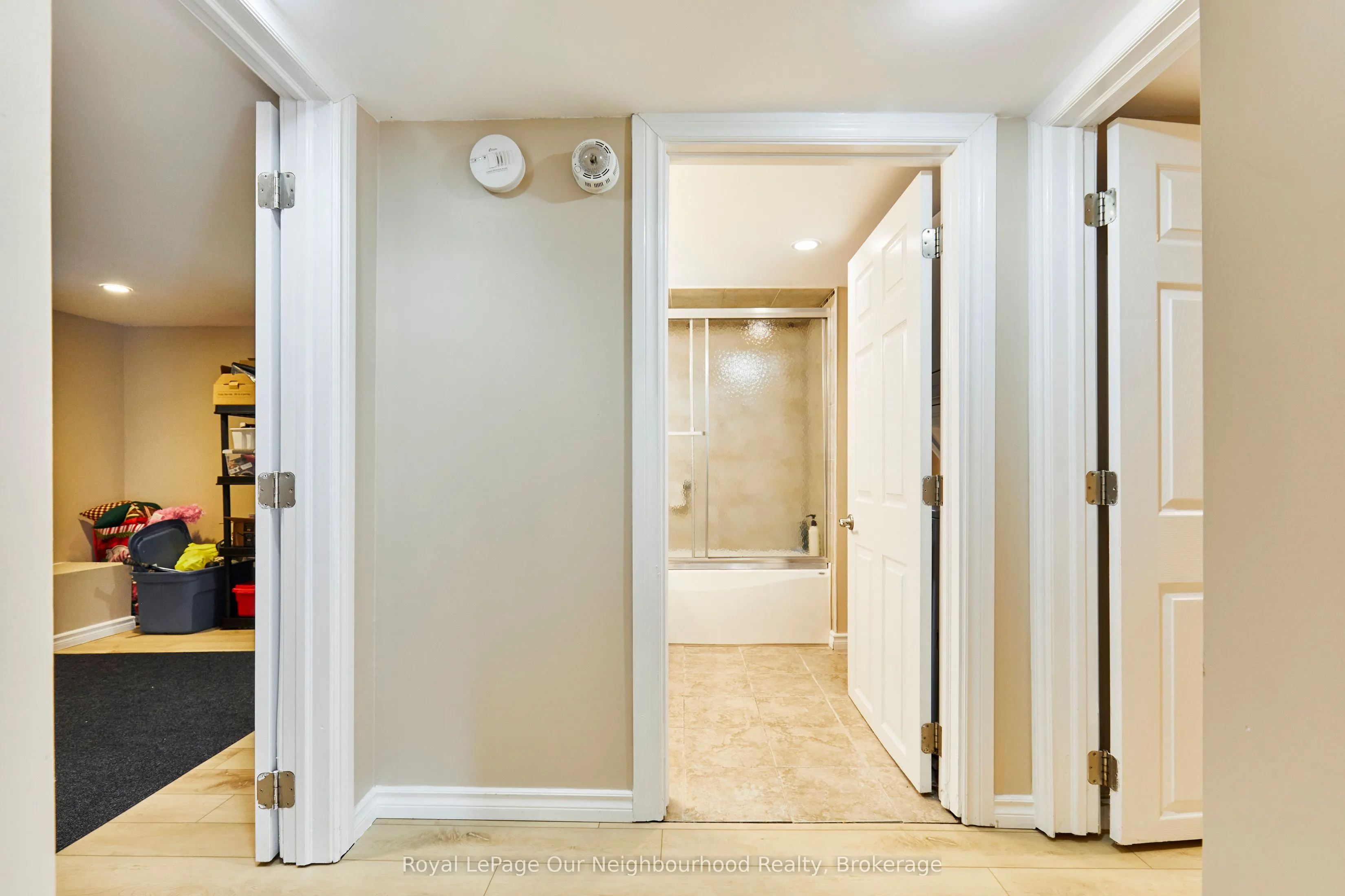 738 Simcoe Street N