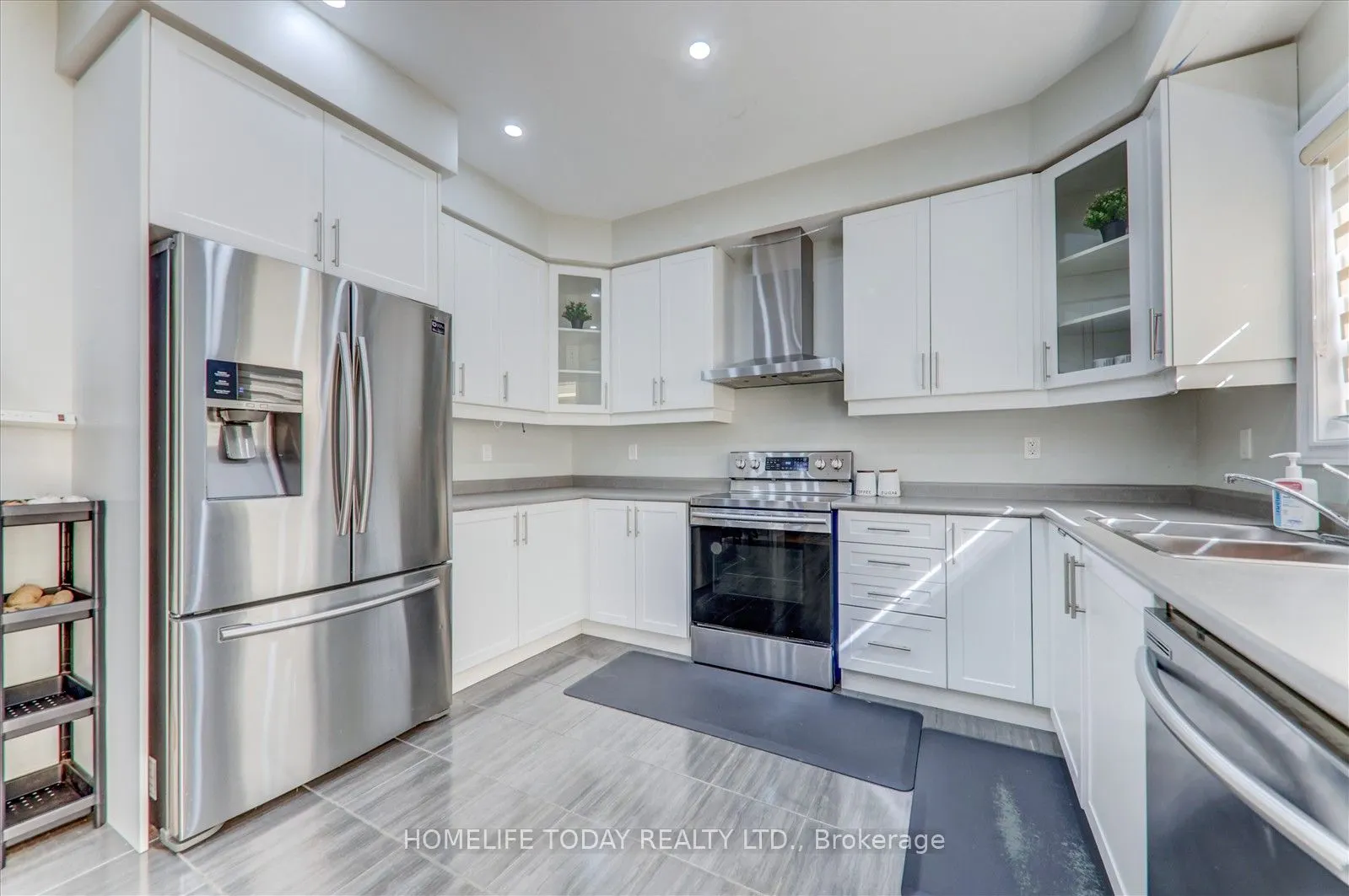106 Noden Crescent