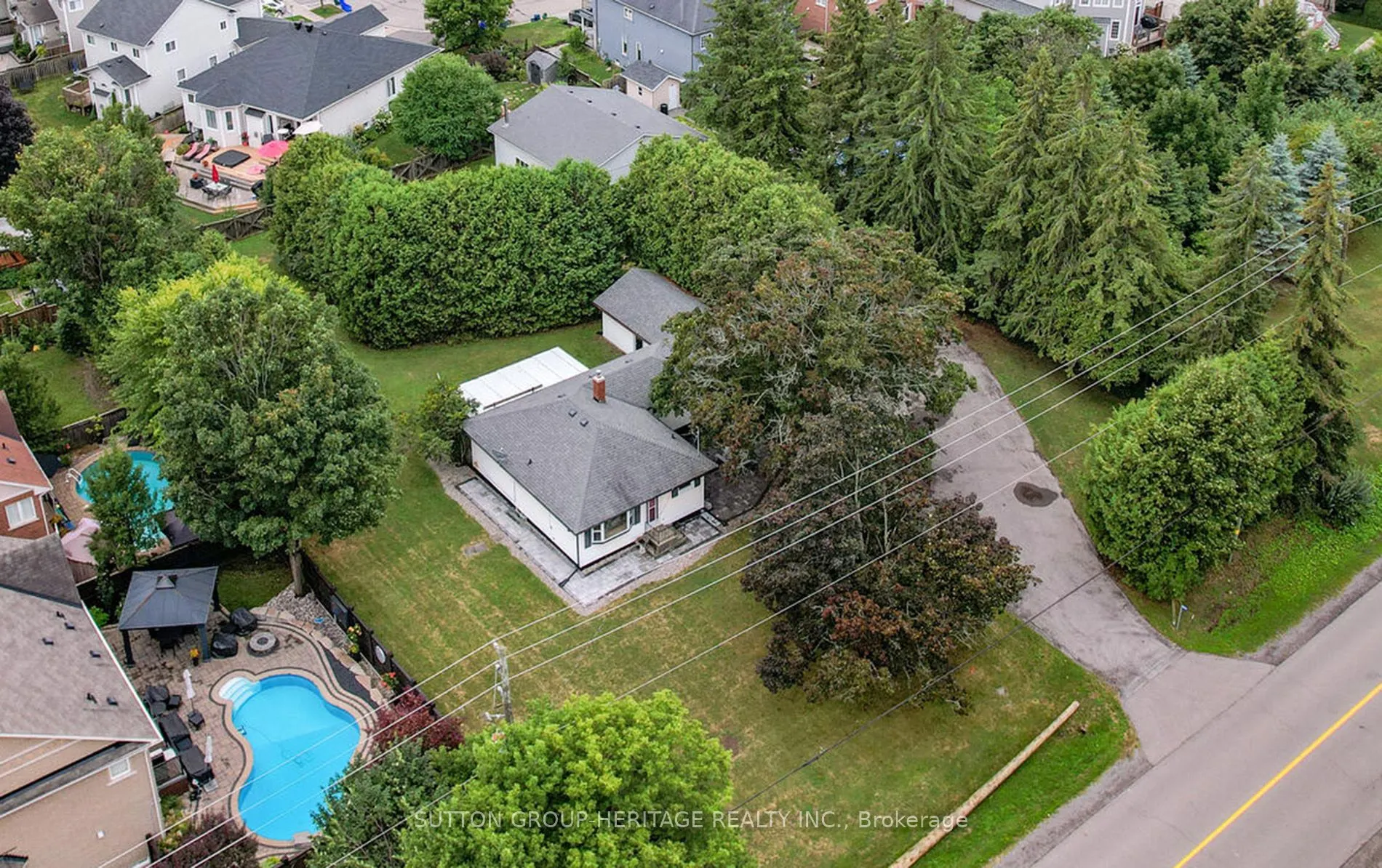 405 Columbus Road W