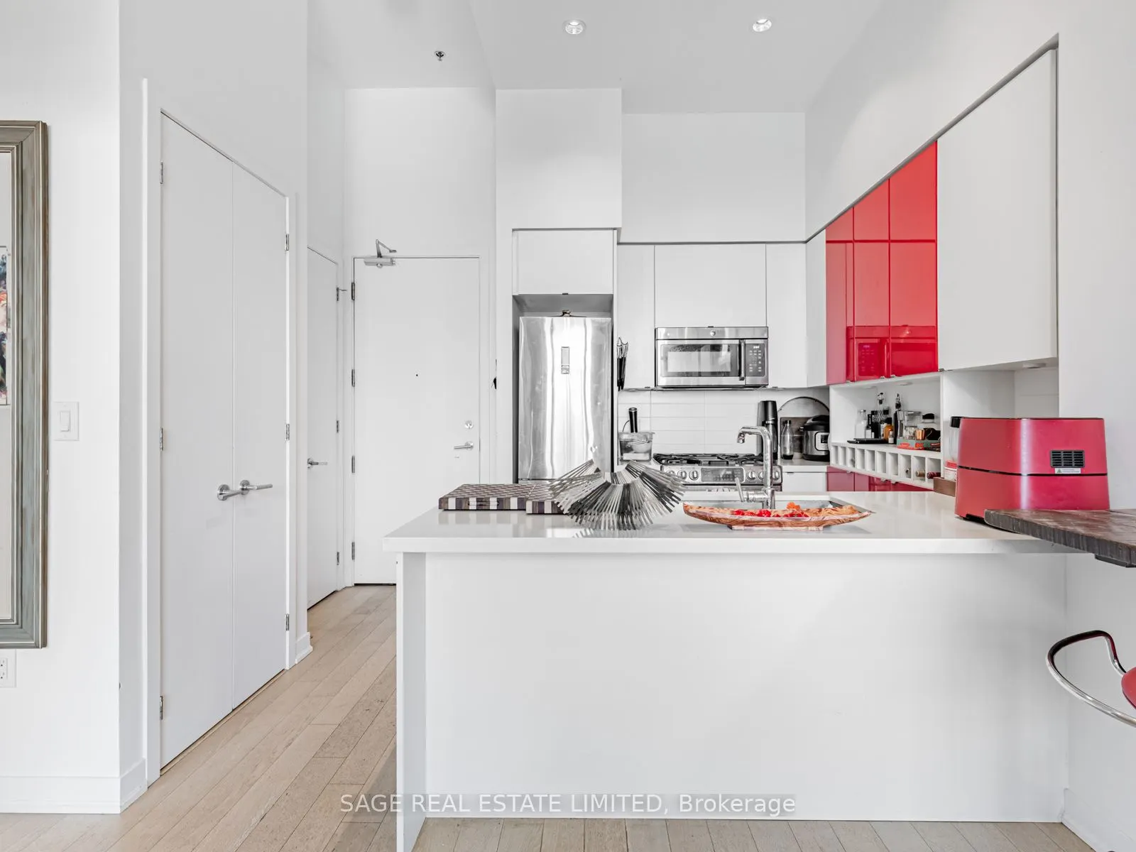 88 Colgate Avenue, #PH15
