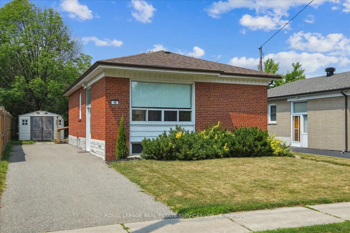 10 Mendip Crescent