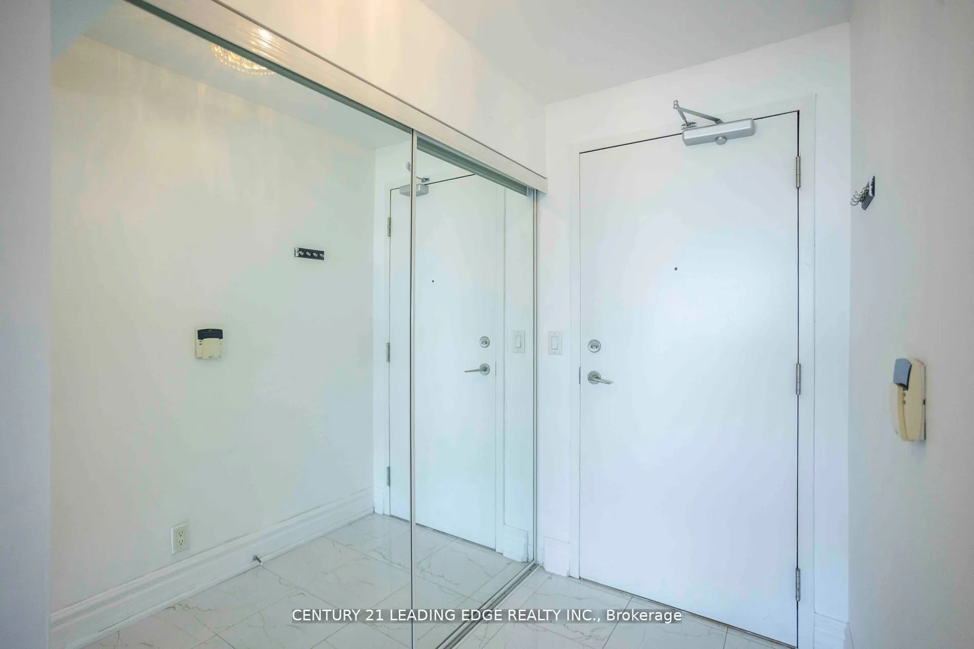 38 Lee Centre Drive, #2112
