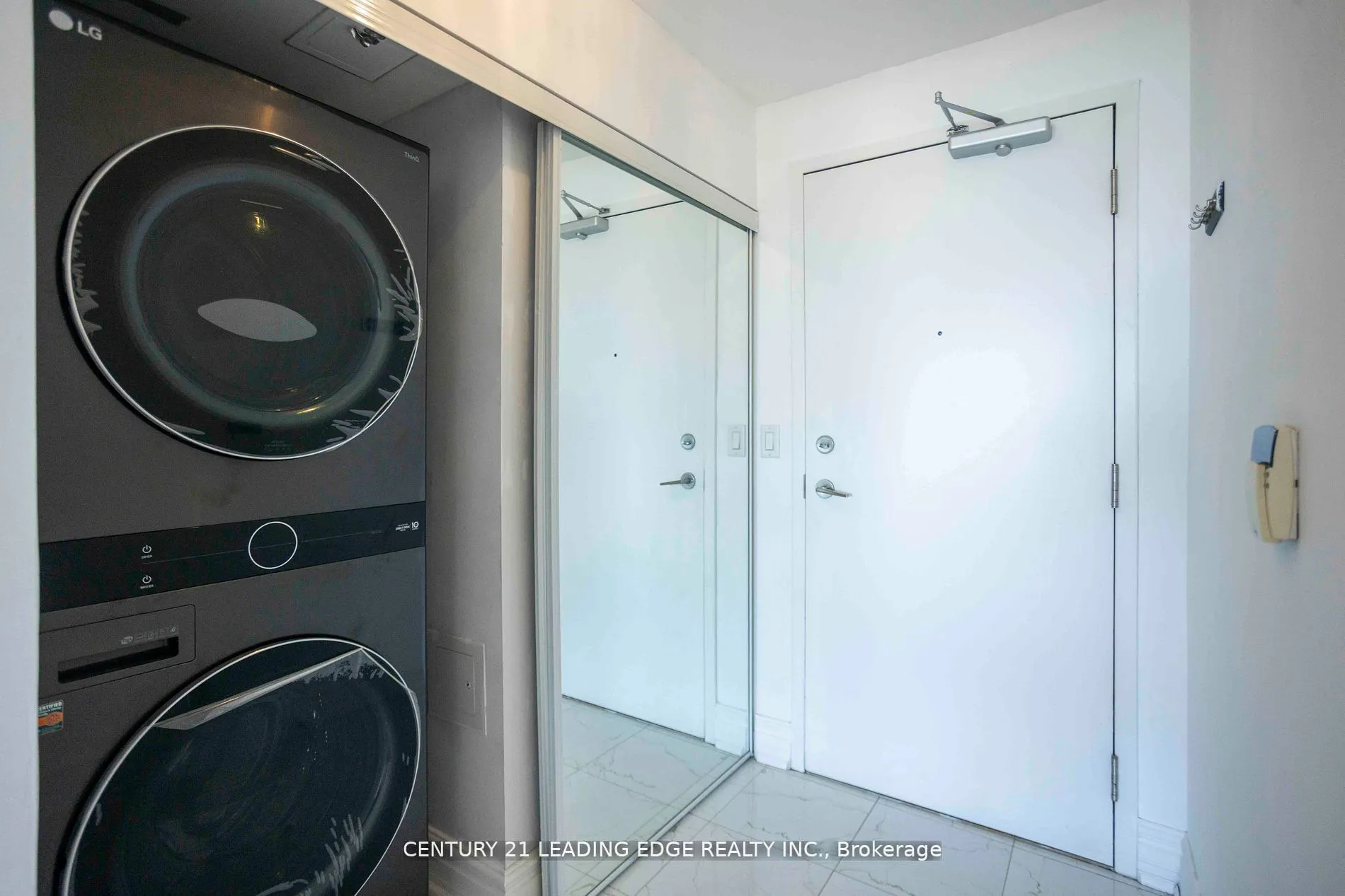 38 Lee Centre Drive, #2112