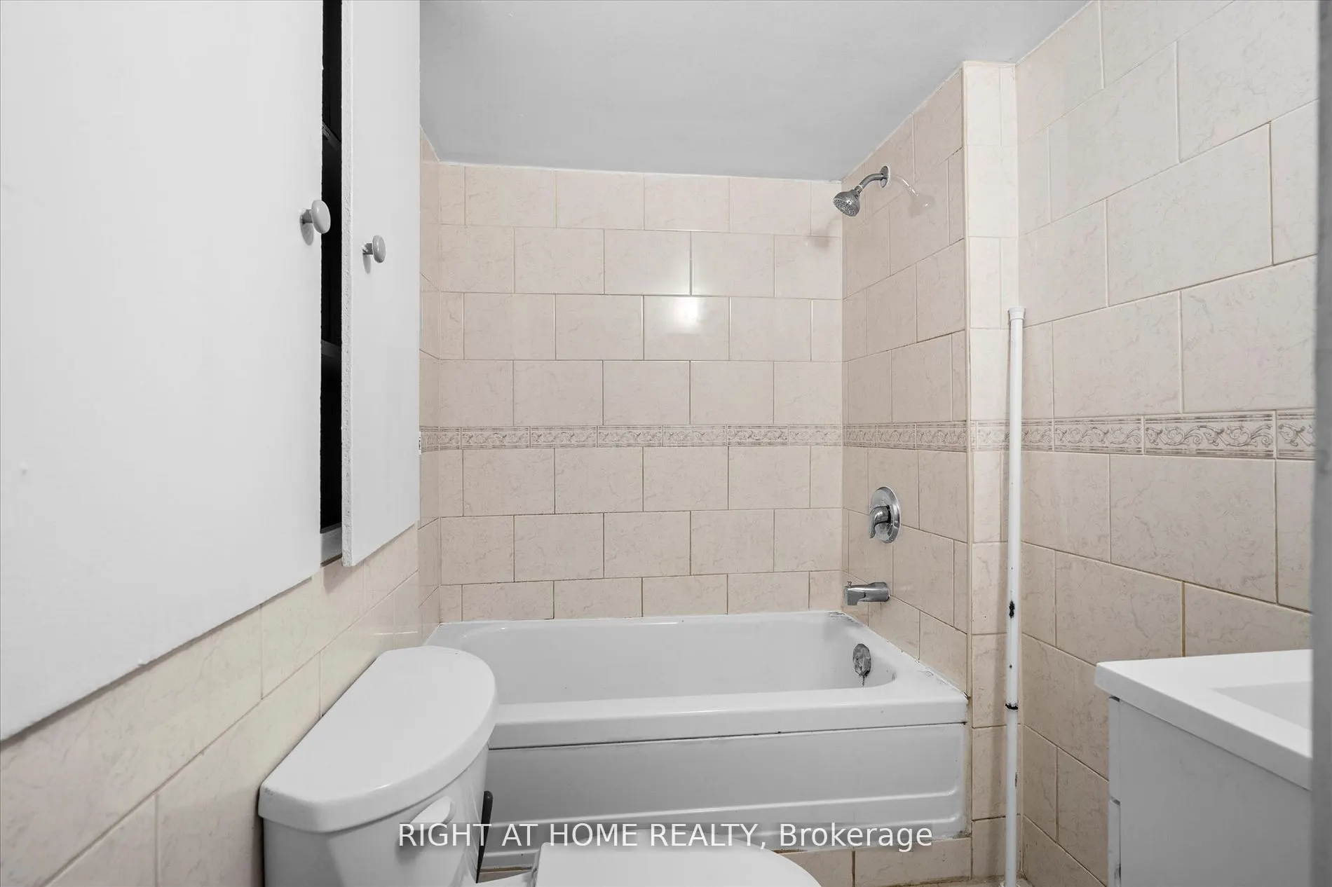 7 Tulloch Drive
