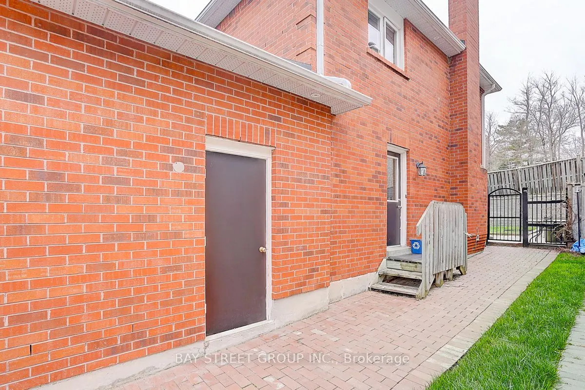 354 Rouge Hill Court