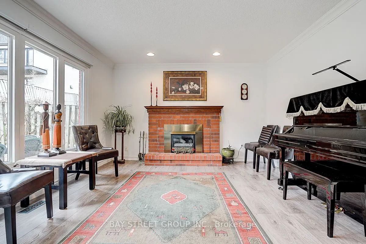 354 Rouge Hill Court