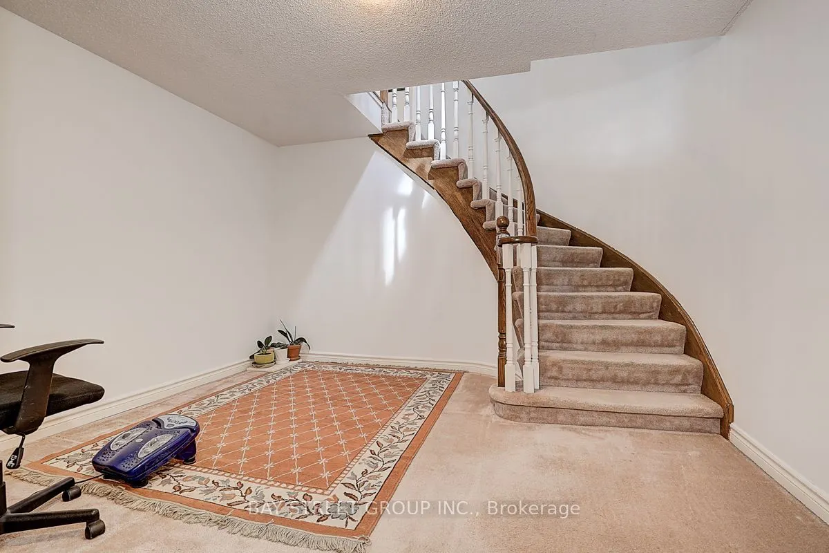 354 Rouge Hill Court
