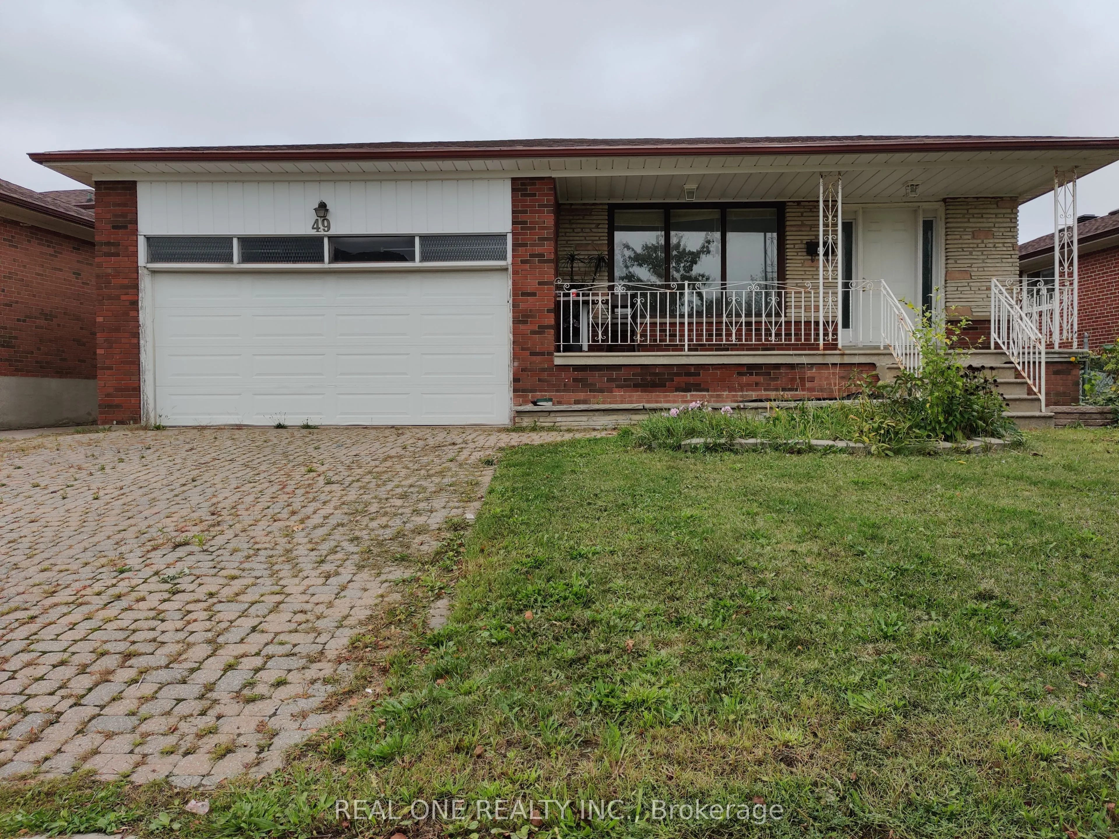 49 Corinthian Boulevard, #upper