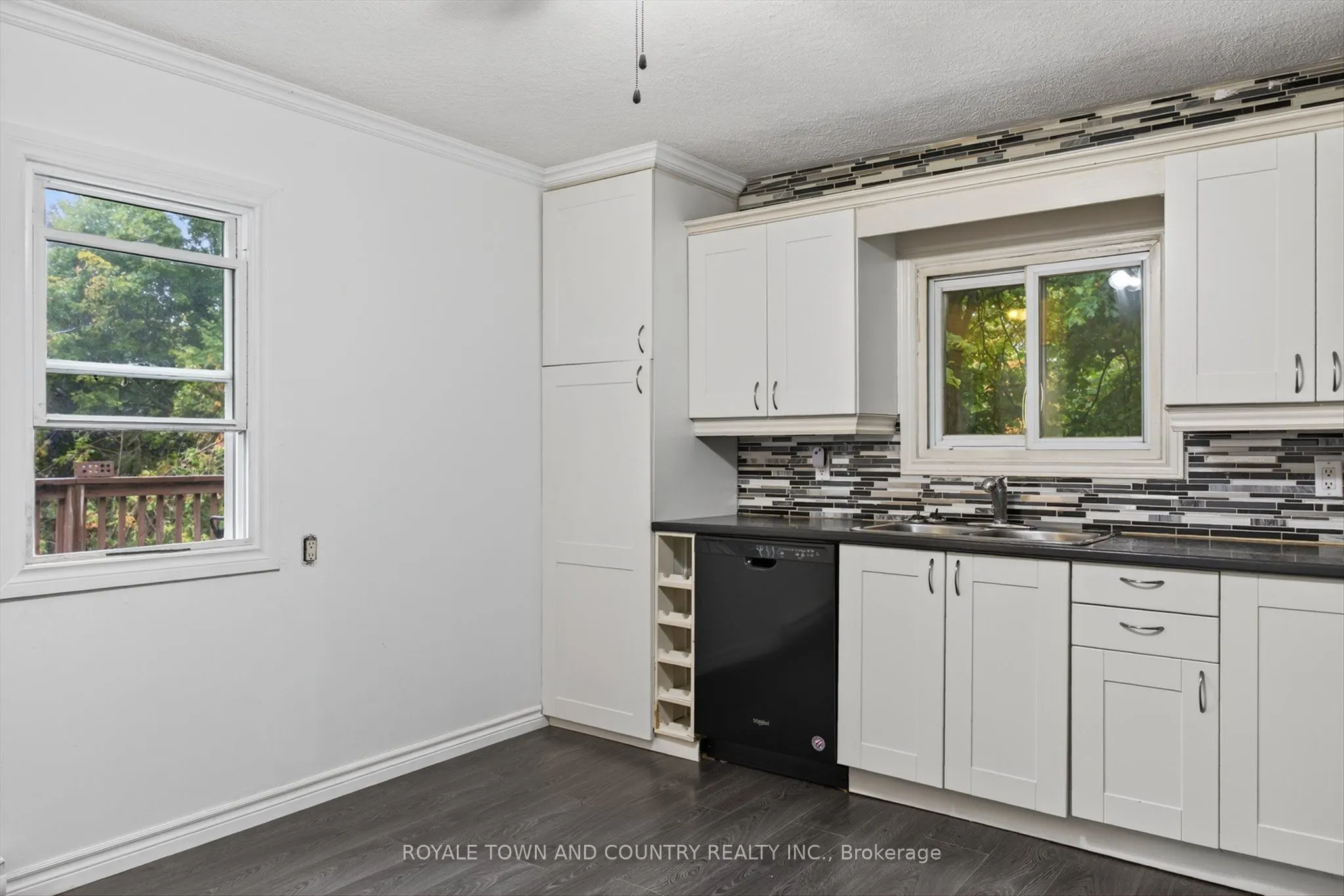 20 Shady Acres Avenue