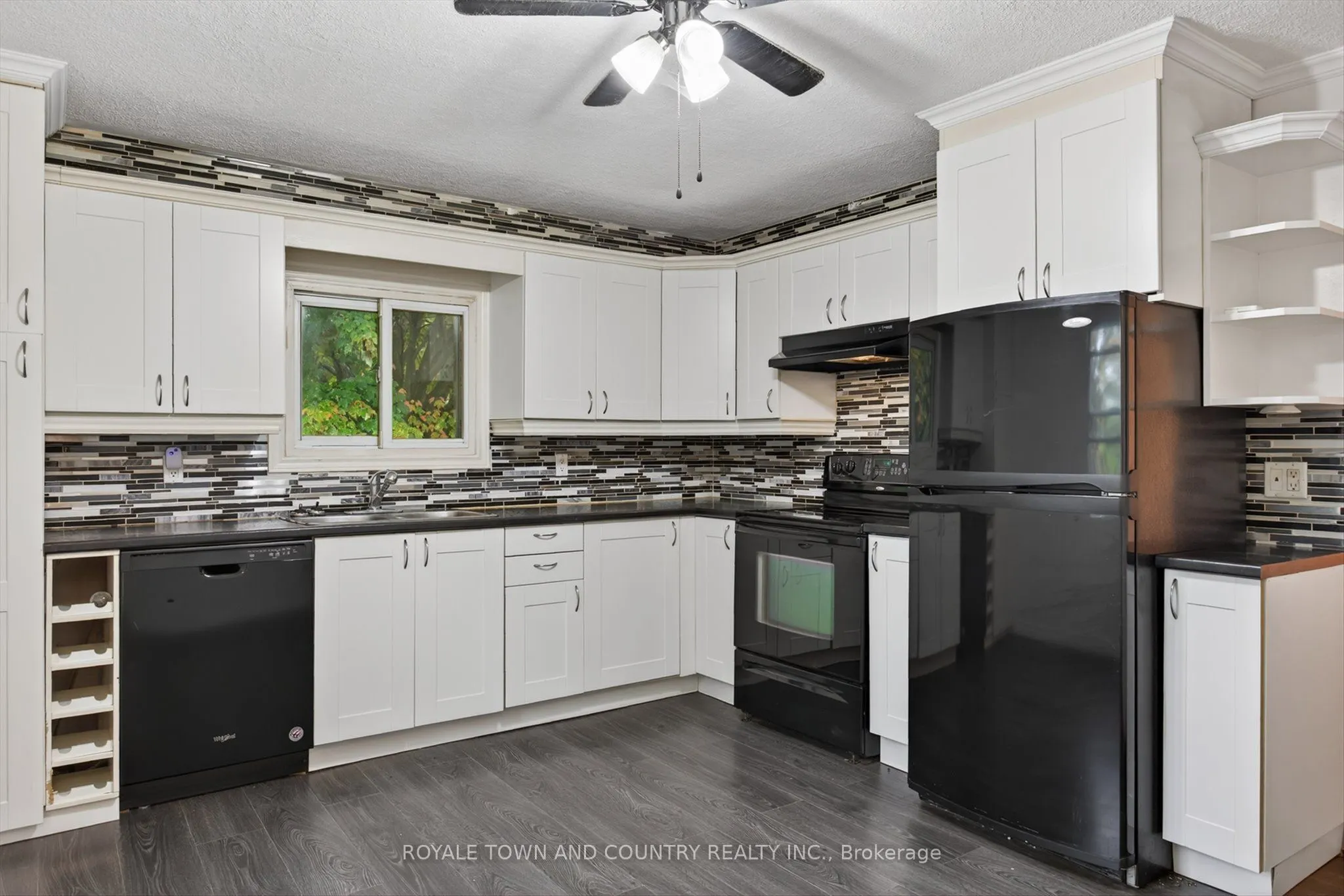 20 Shady Acres Avenue