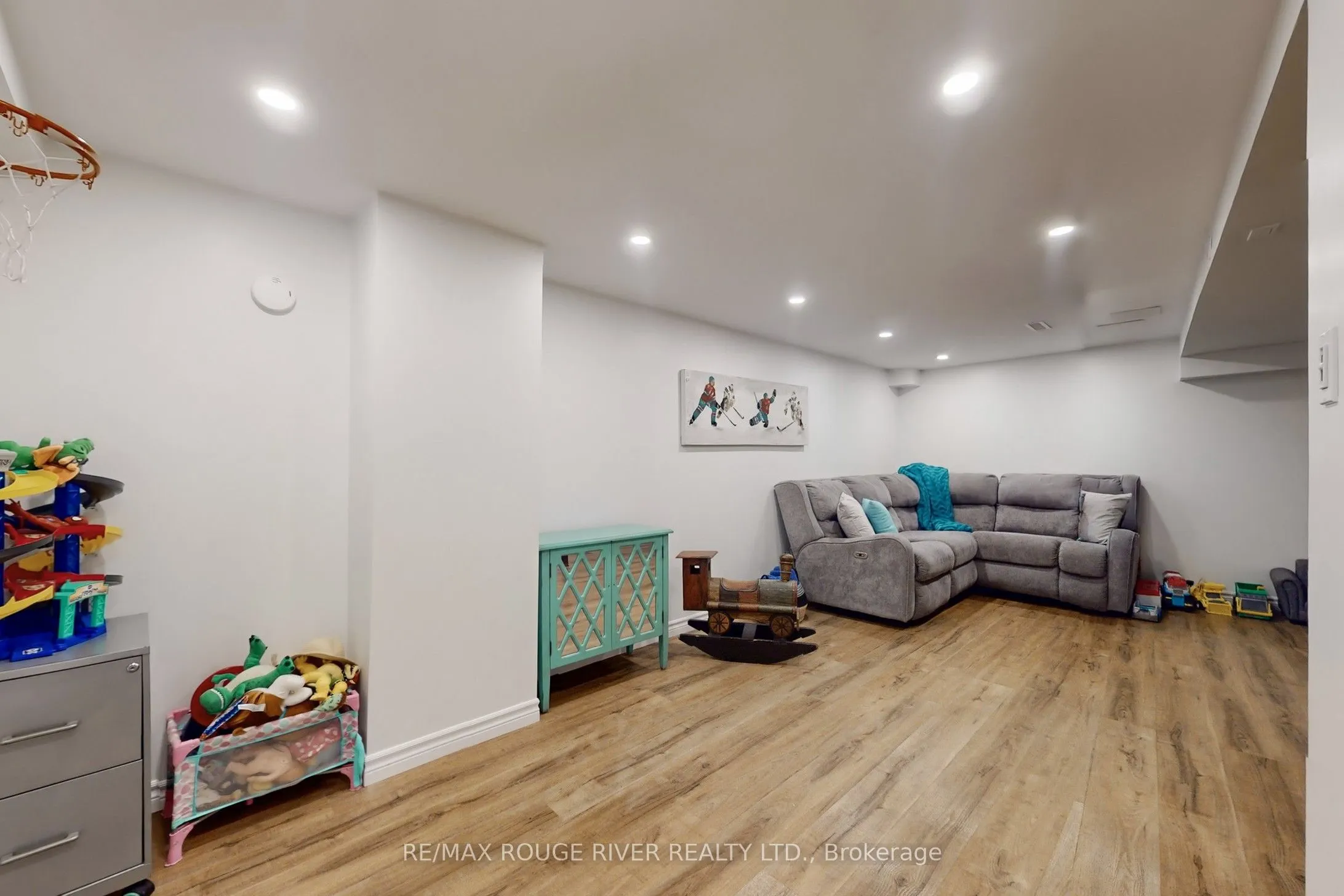 817 Finley Avenue