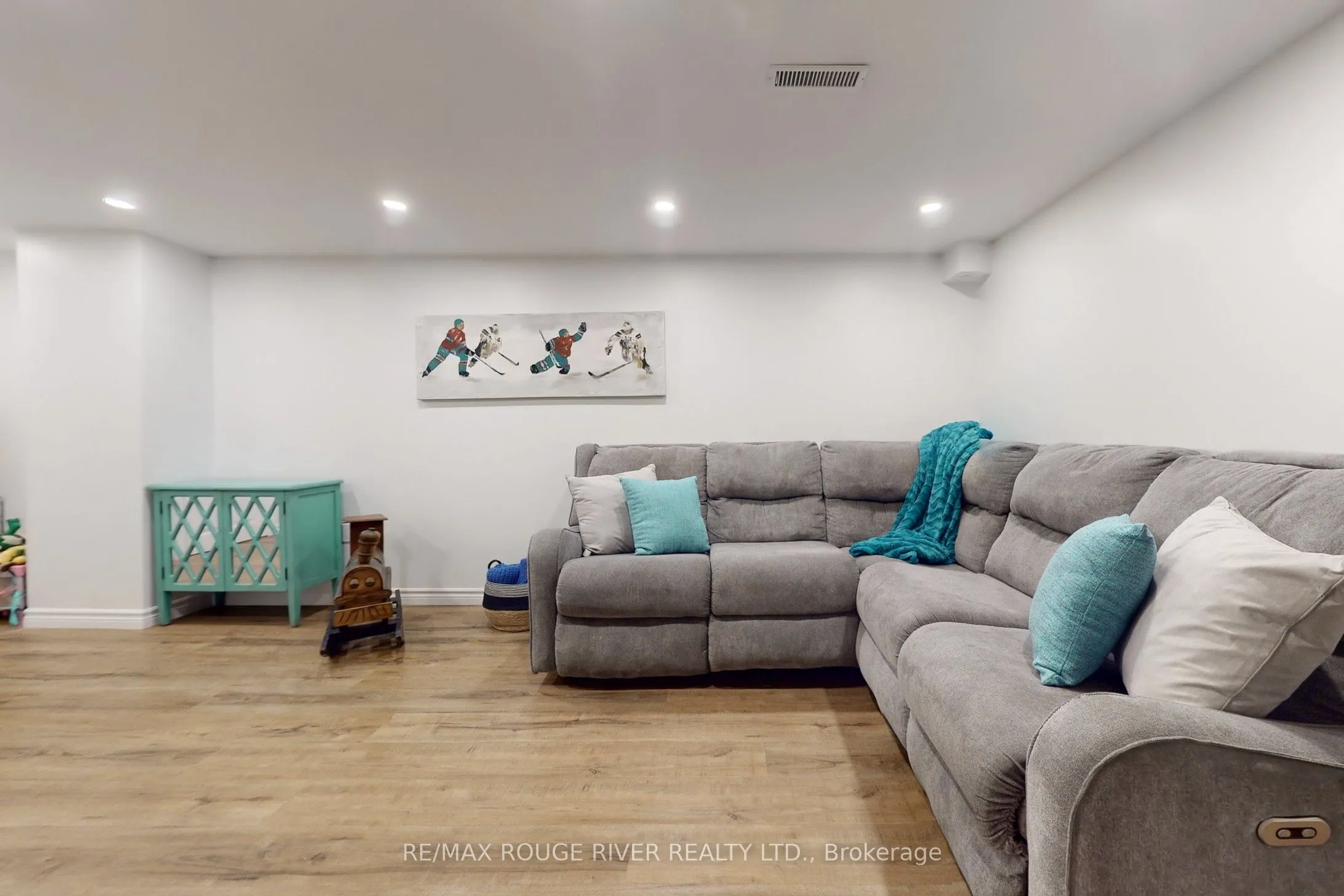 817 Finley Avenue
