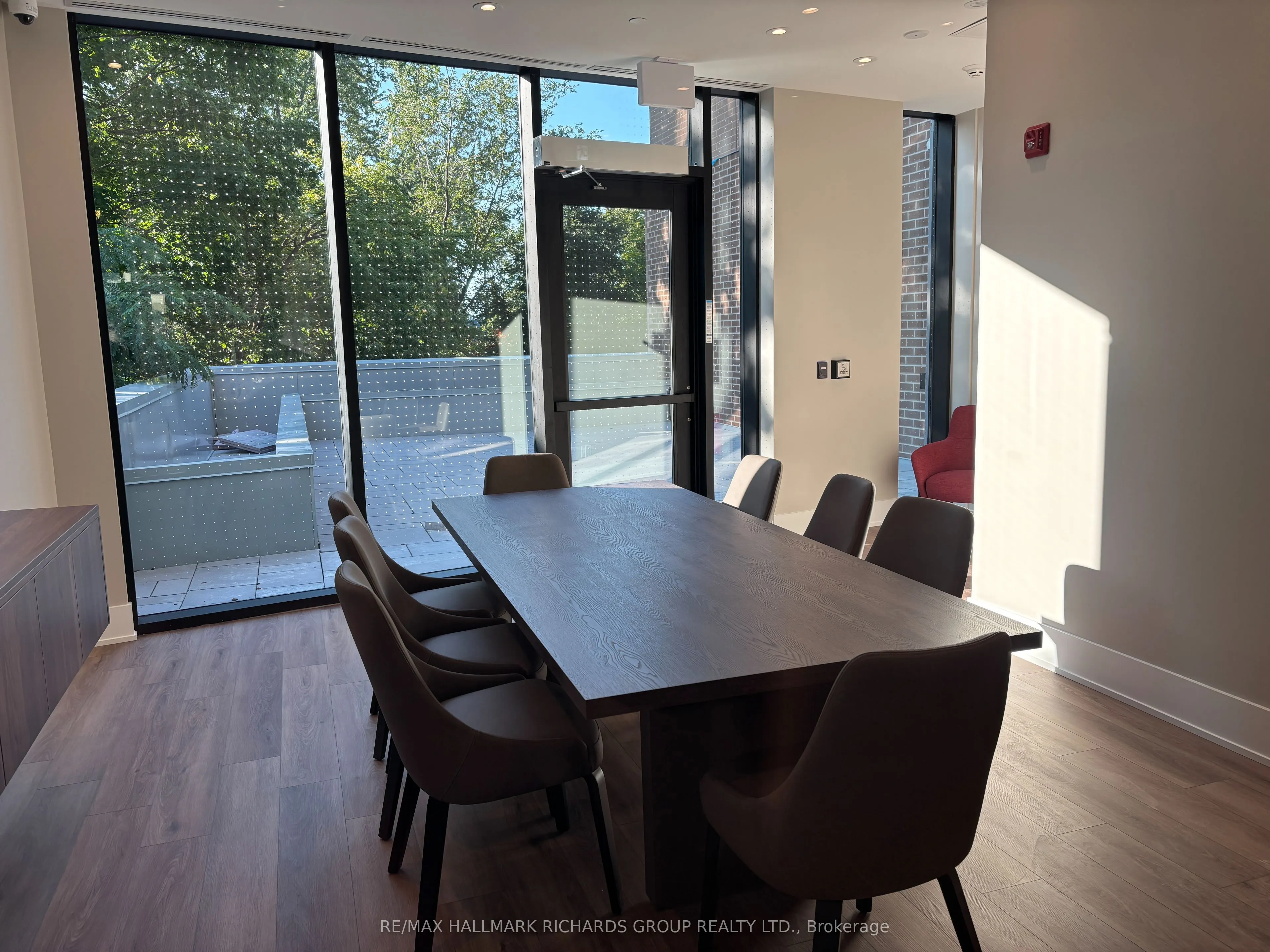 1161 Kingston Road, #402