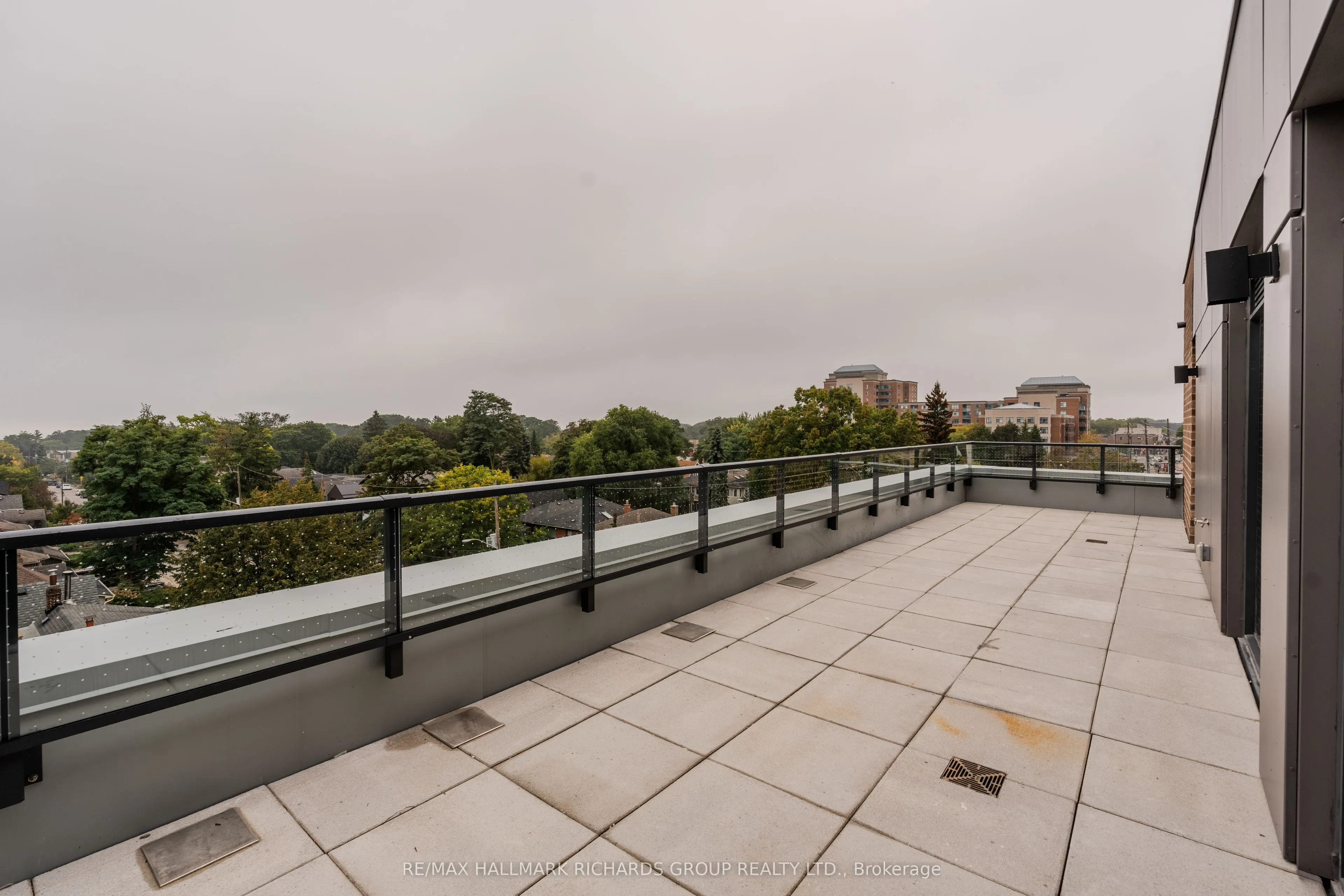 1161 Kingston Road, #402
