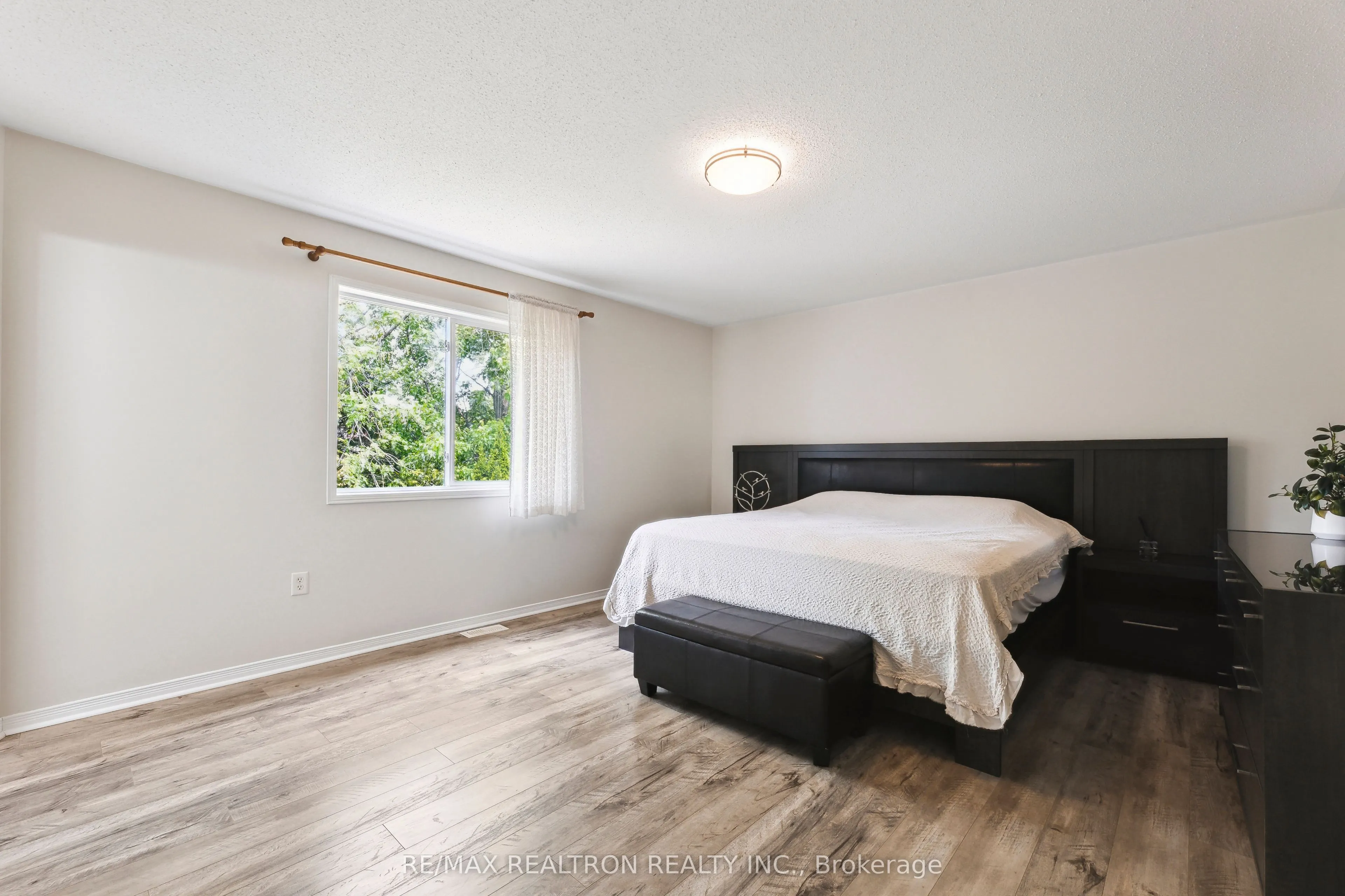135 Mcsweeney Crescent