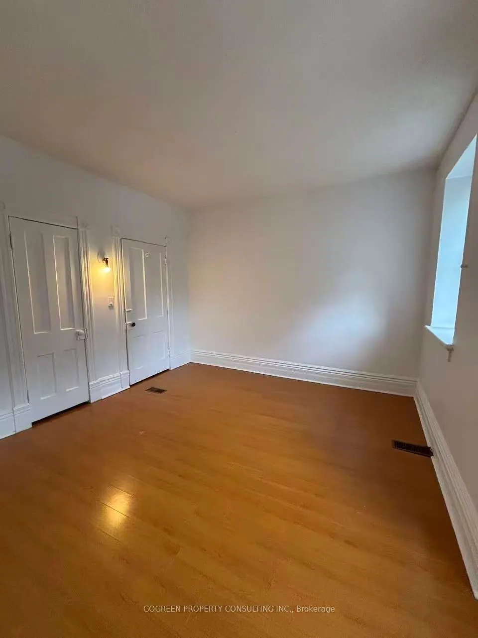 182 Boulton Avenue