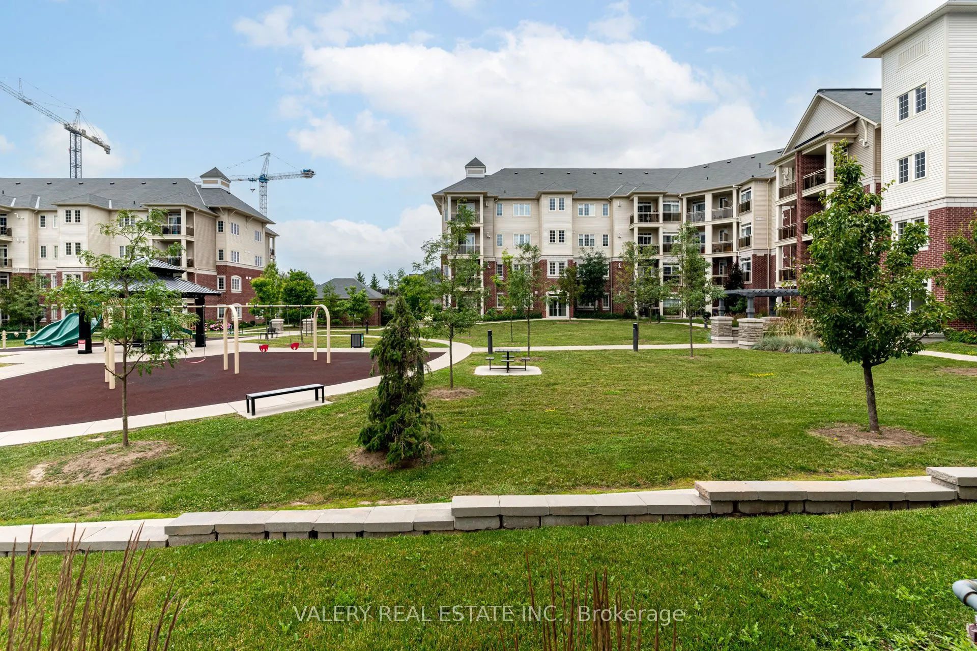80 Aspen Springs Drive, #127