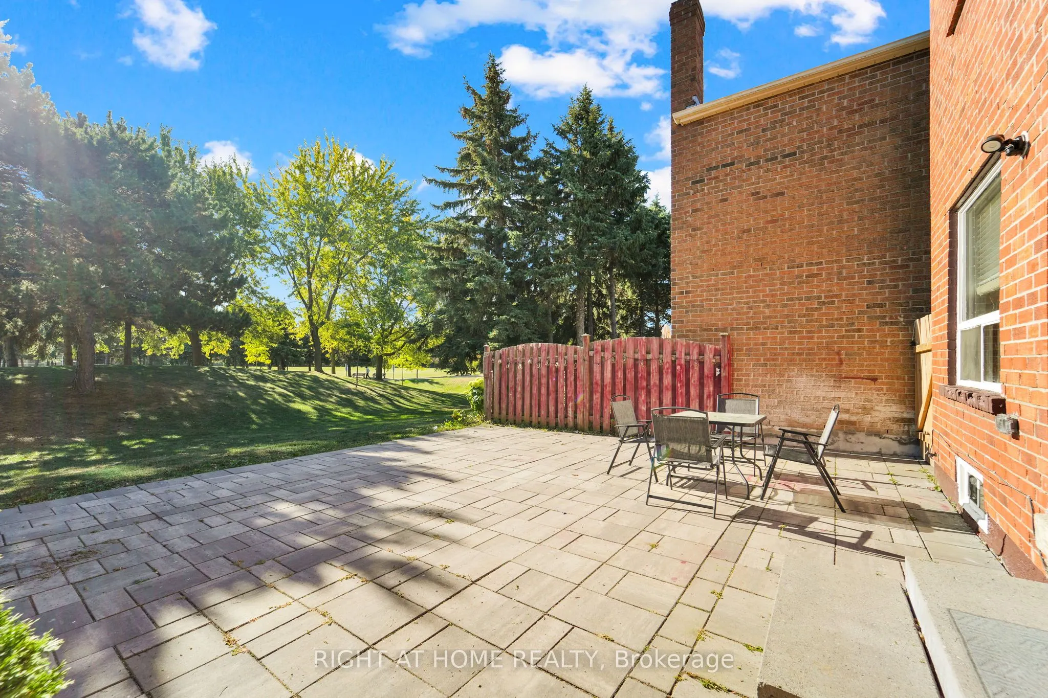 105 Hupfield Trail