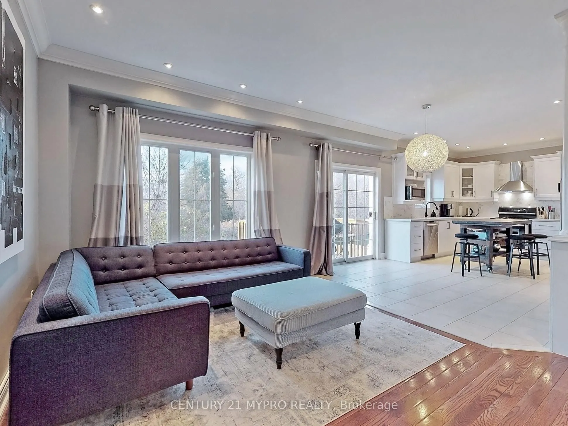 12 Cree Drive