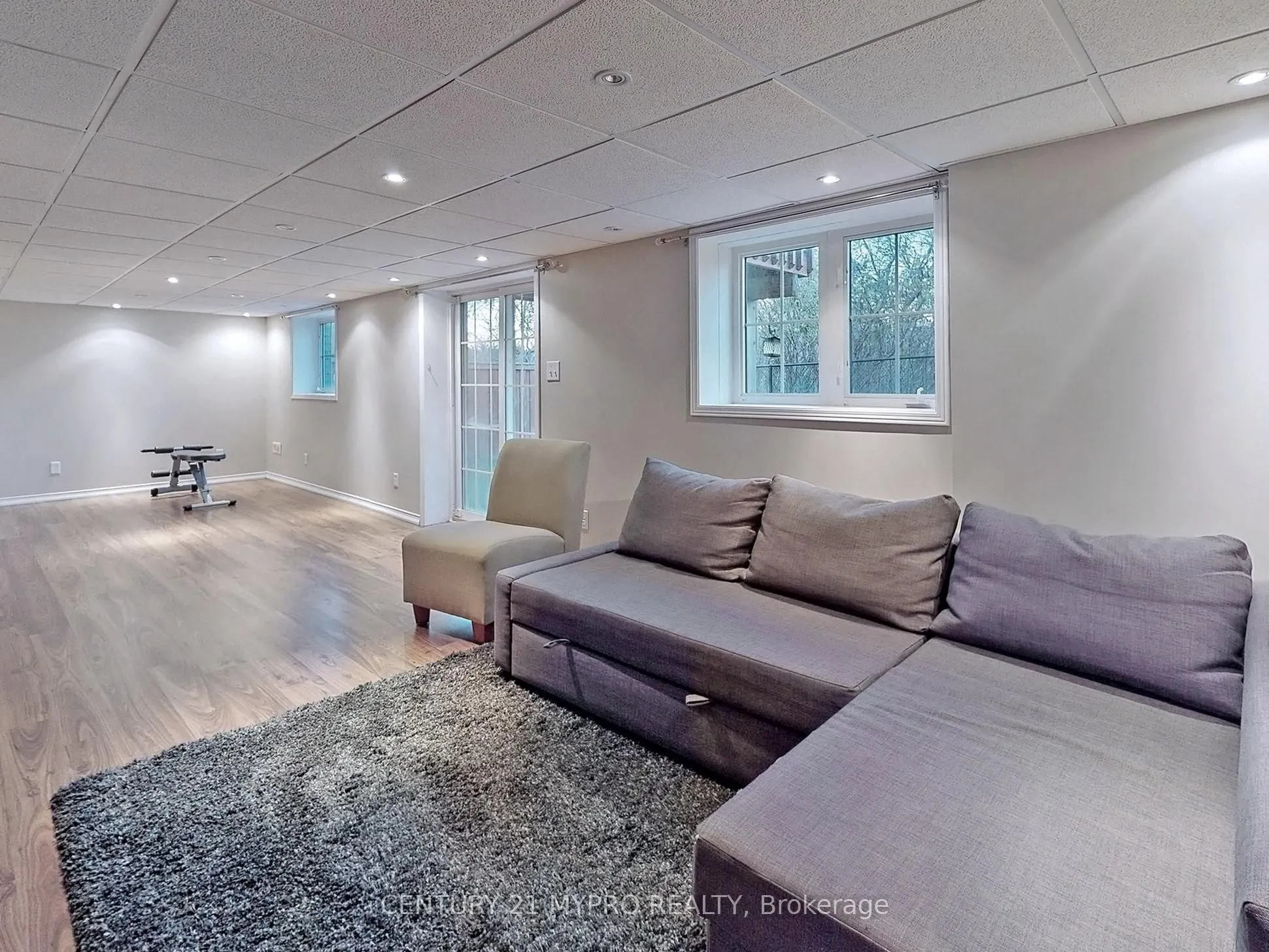 12 Cree Drive