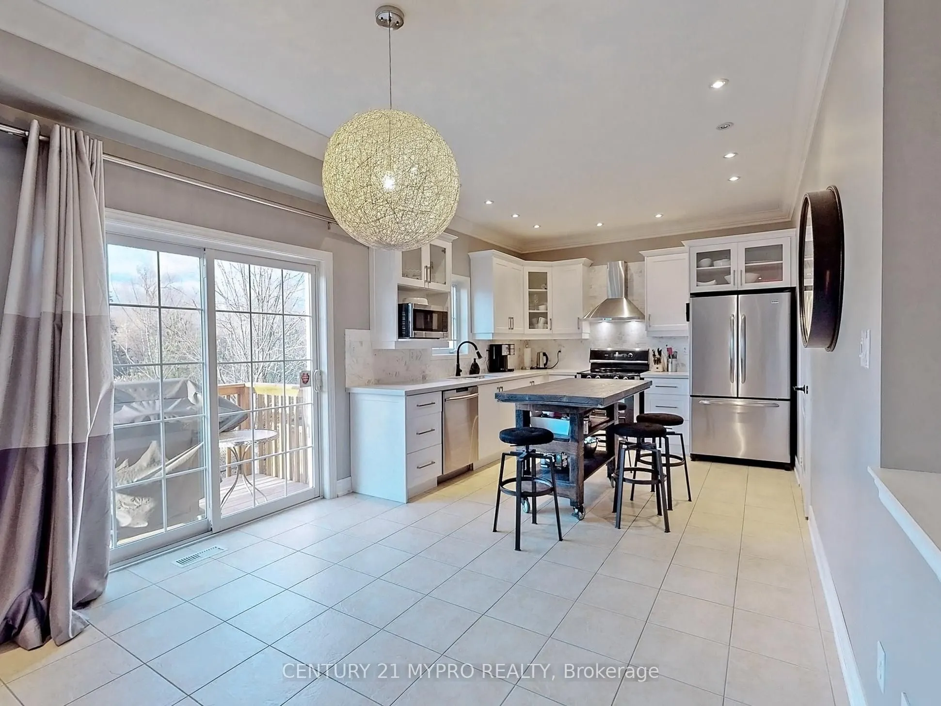 12 Cree Drive
