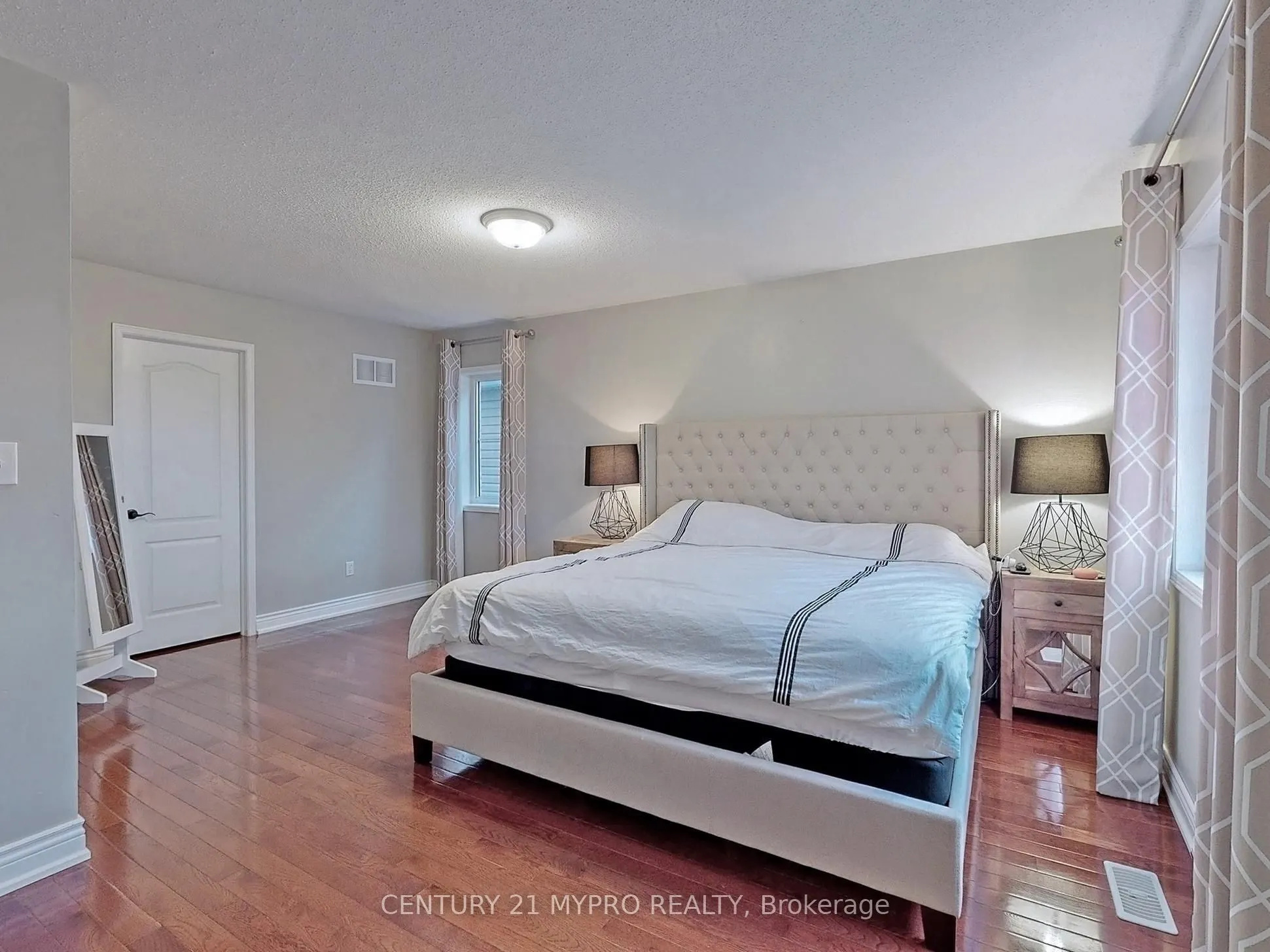 12 Cree Drive