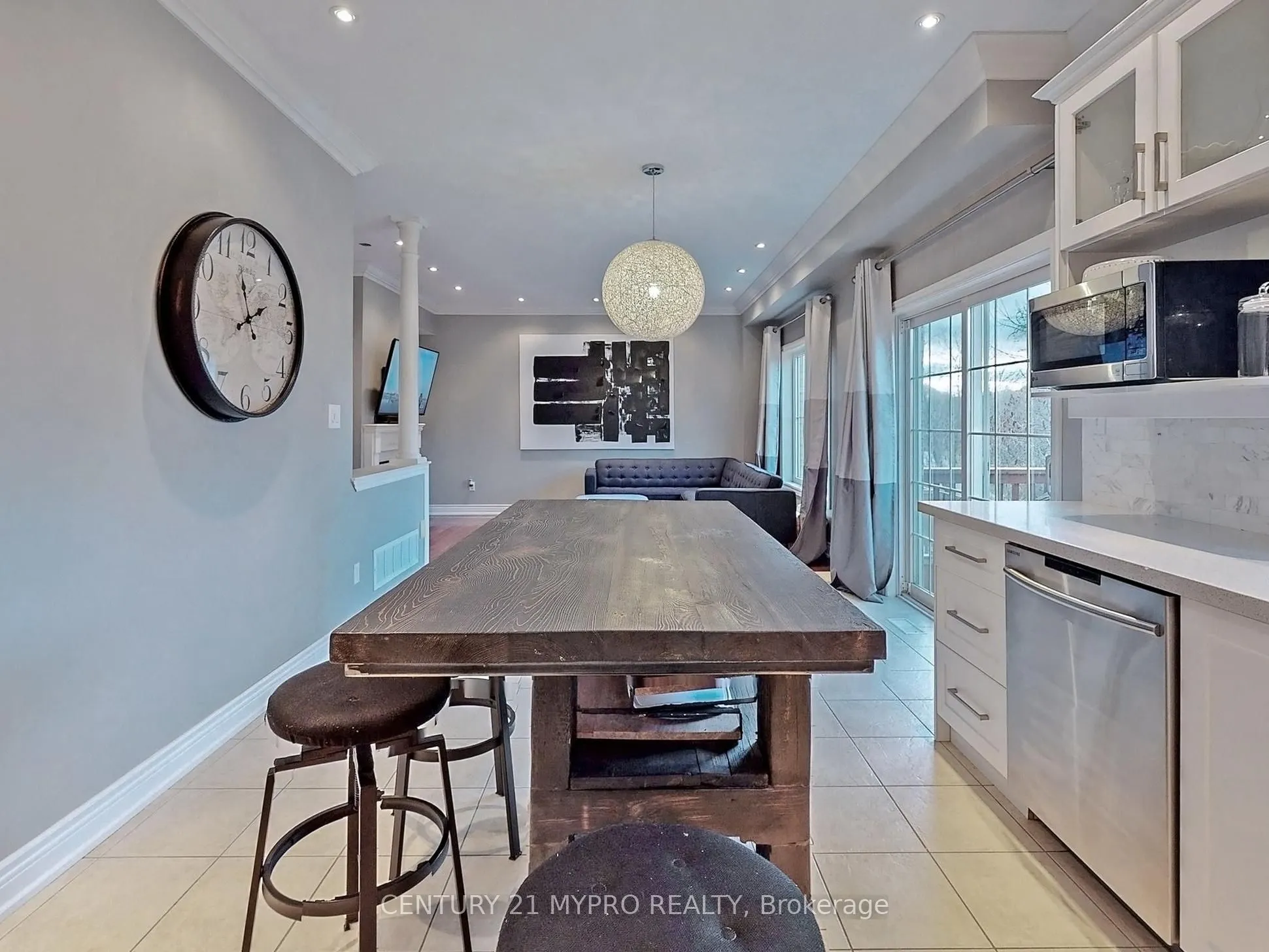 12 Cree Drive