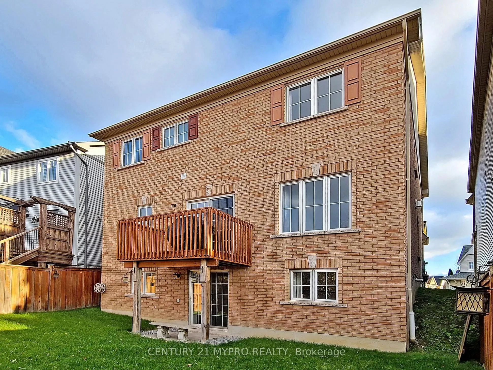 12 Cree Drive