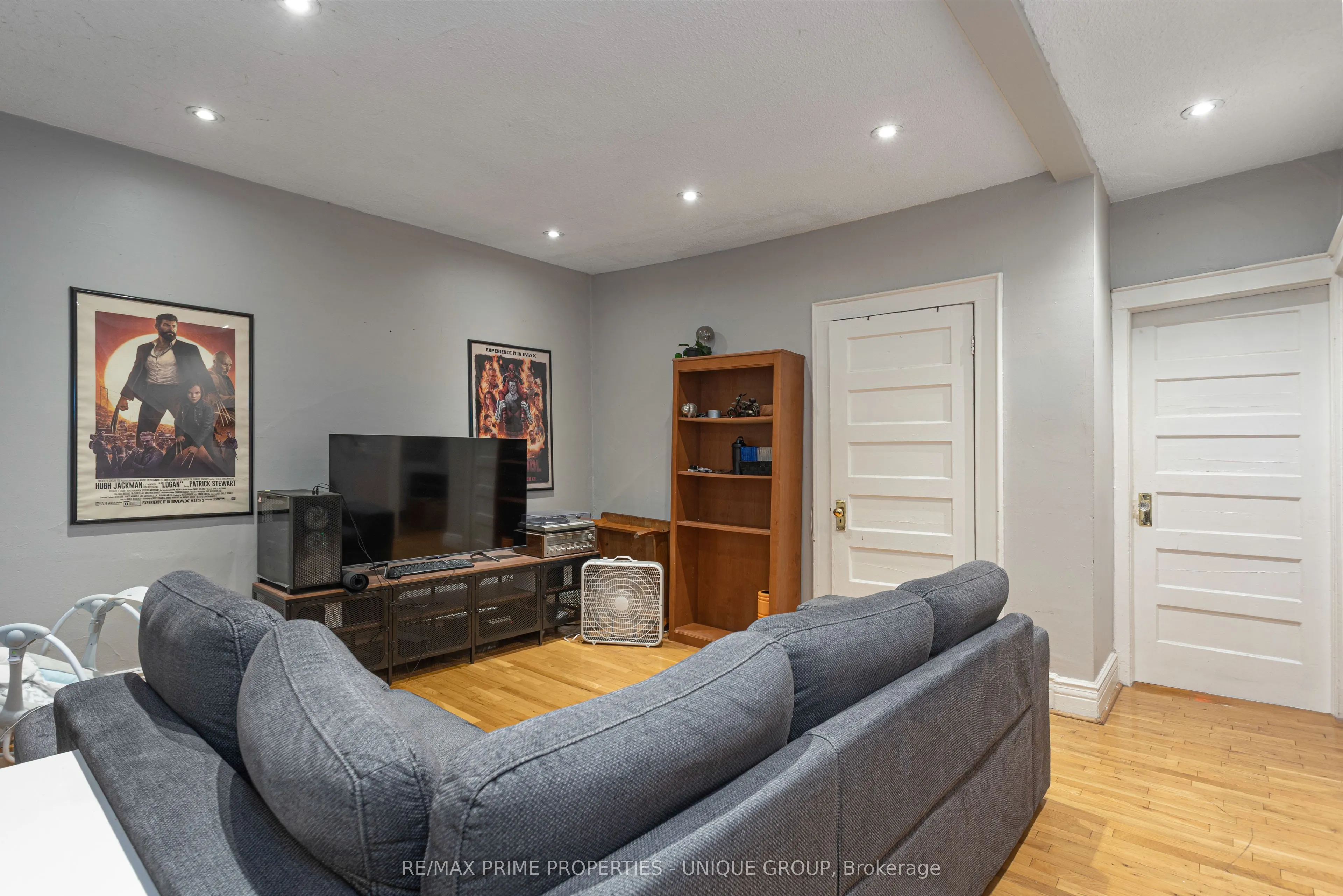 1316 Queen Street E, #Upper