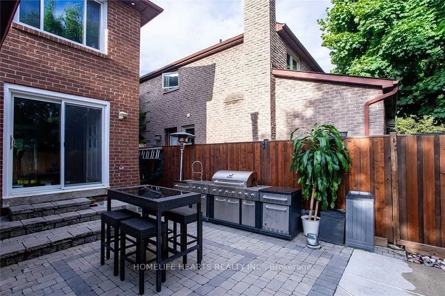 3 Radford Drive