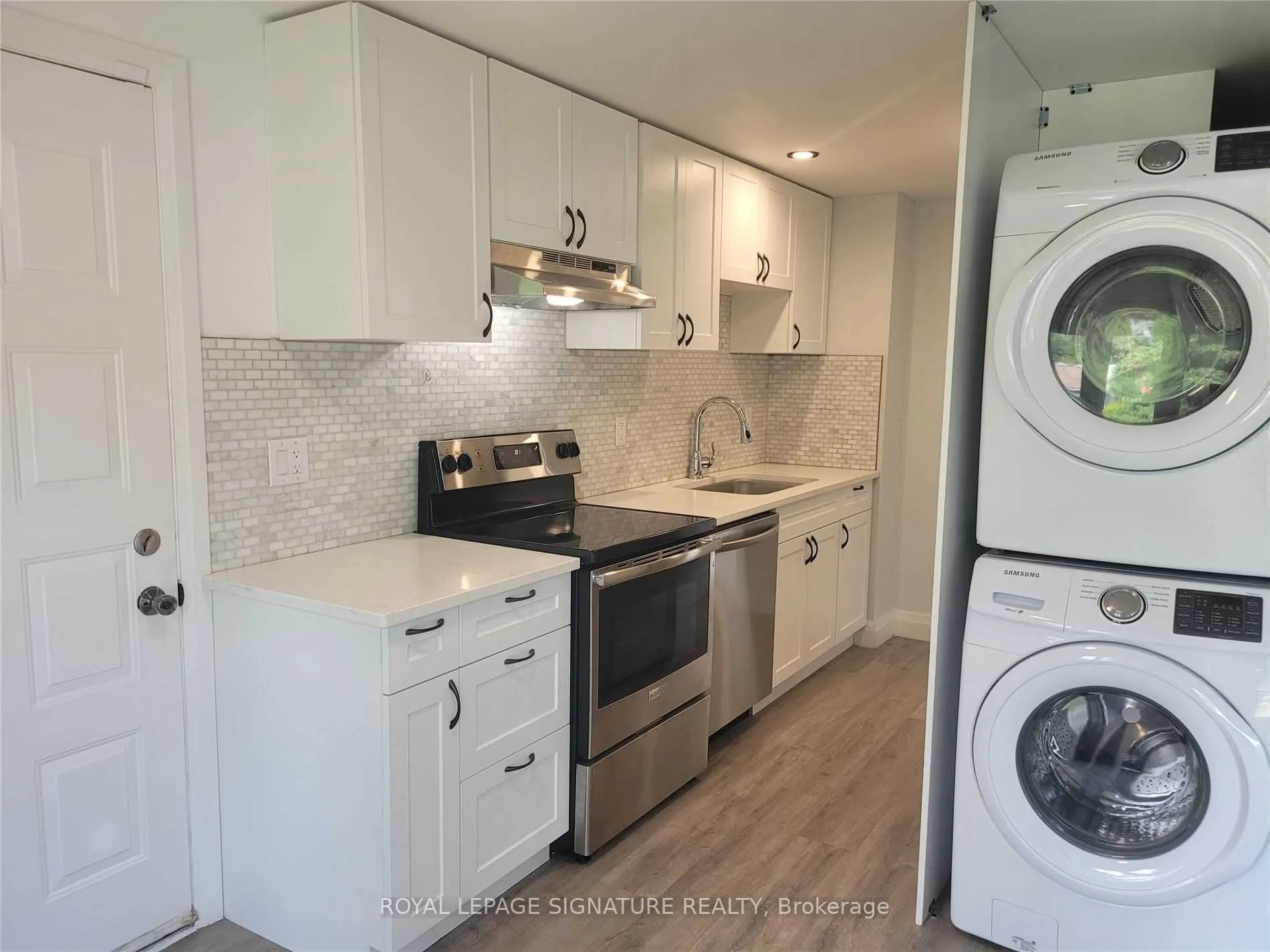 726 Grandview Drive, #Main