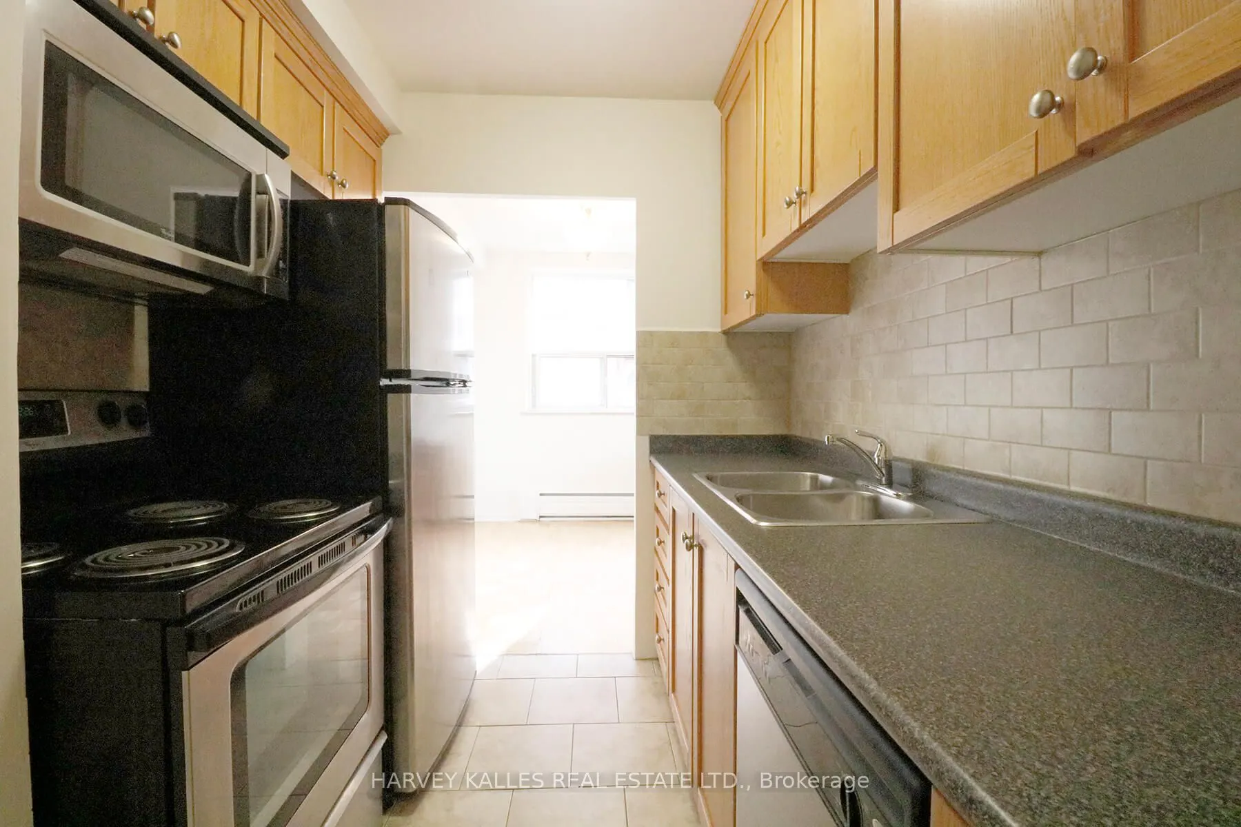 1751 Victoria Park Avenue, #103