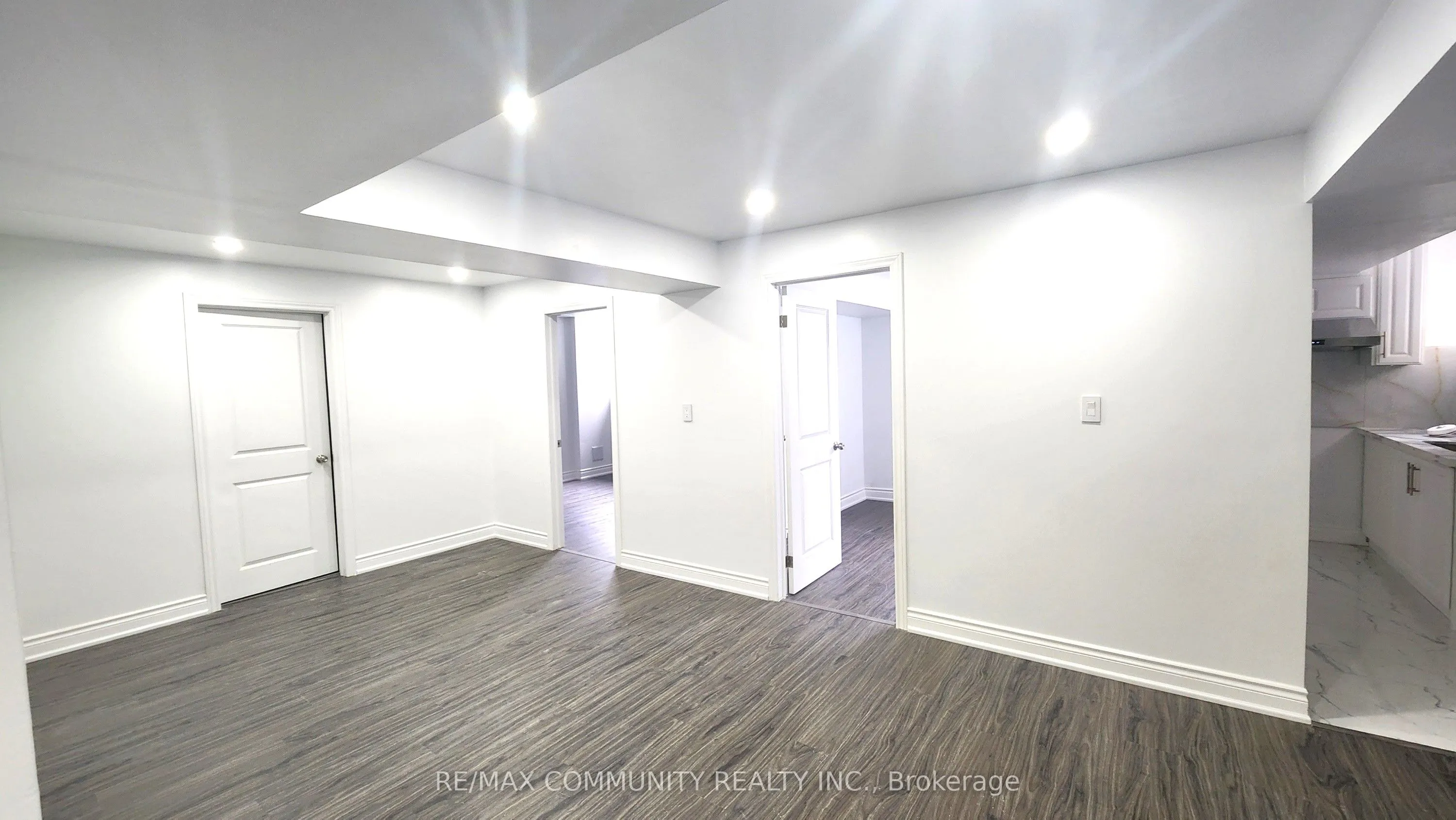 30 Hassard-Short Lane, #Lower