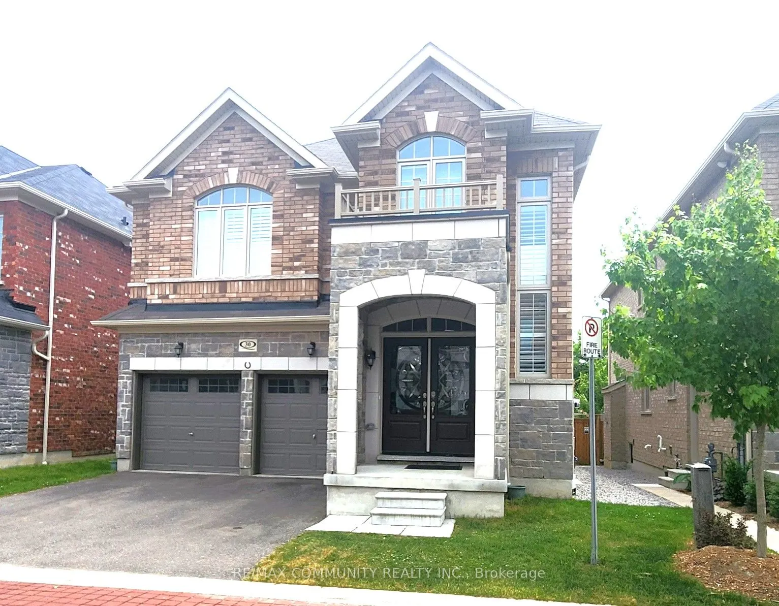 30 Hassard-Short Lane, #Lower