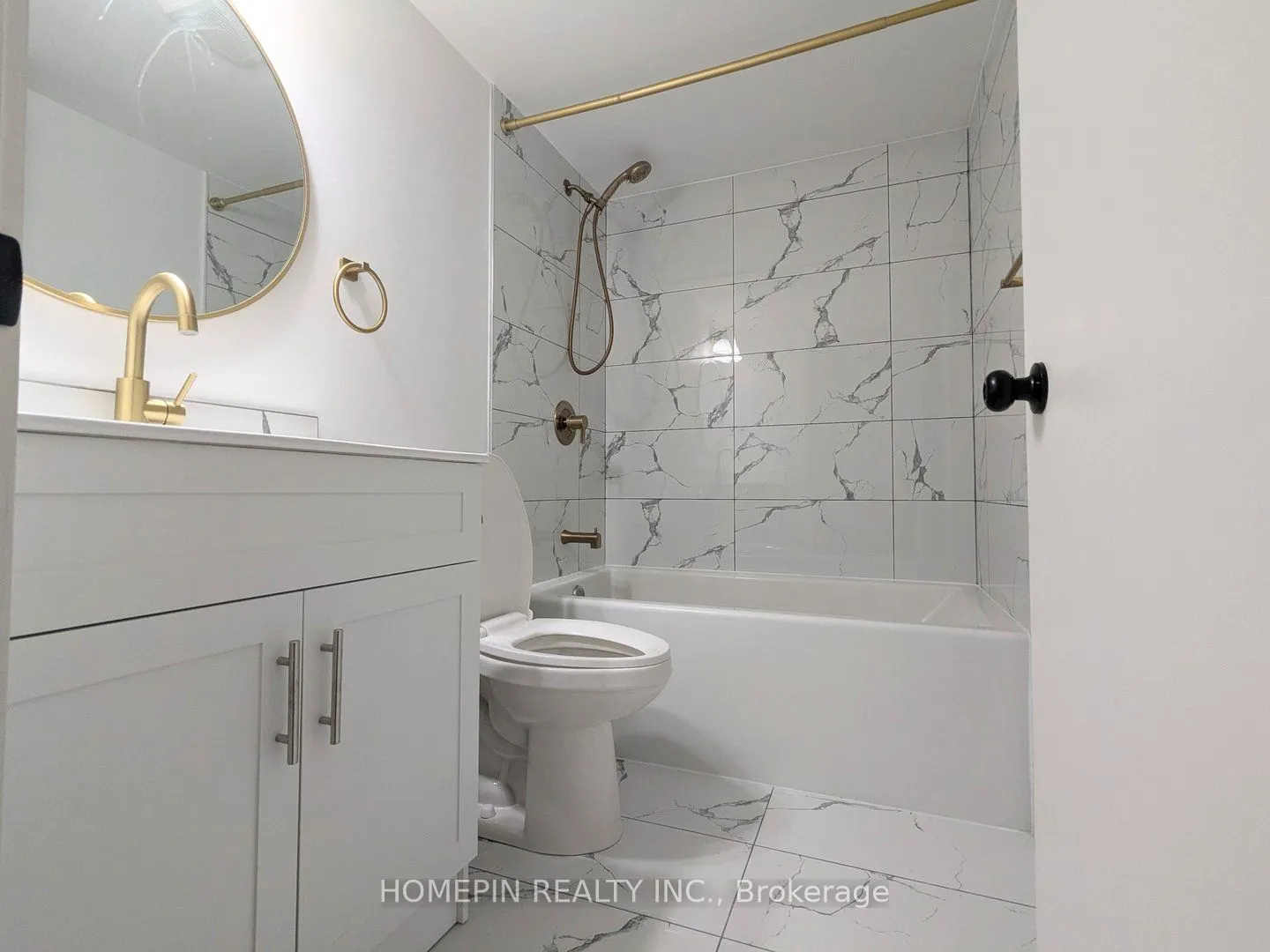 135 Village Green Square, #1625