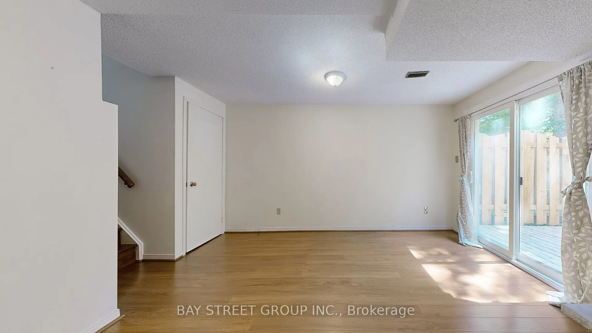 25 Cardwell Avenue, #30