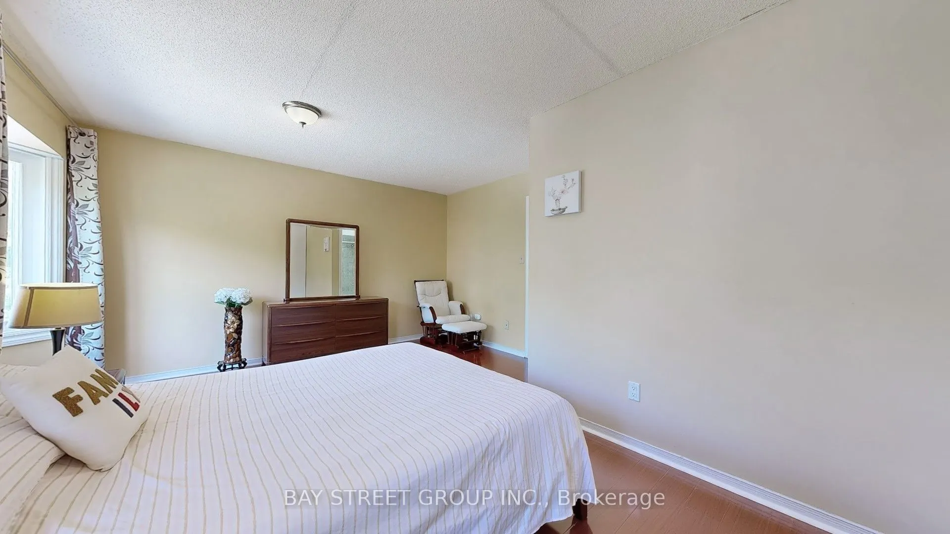 25 Cardwell Avenue, #30