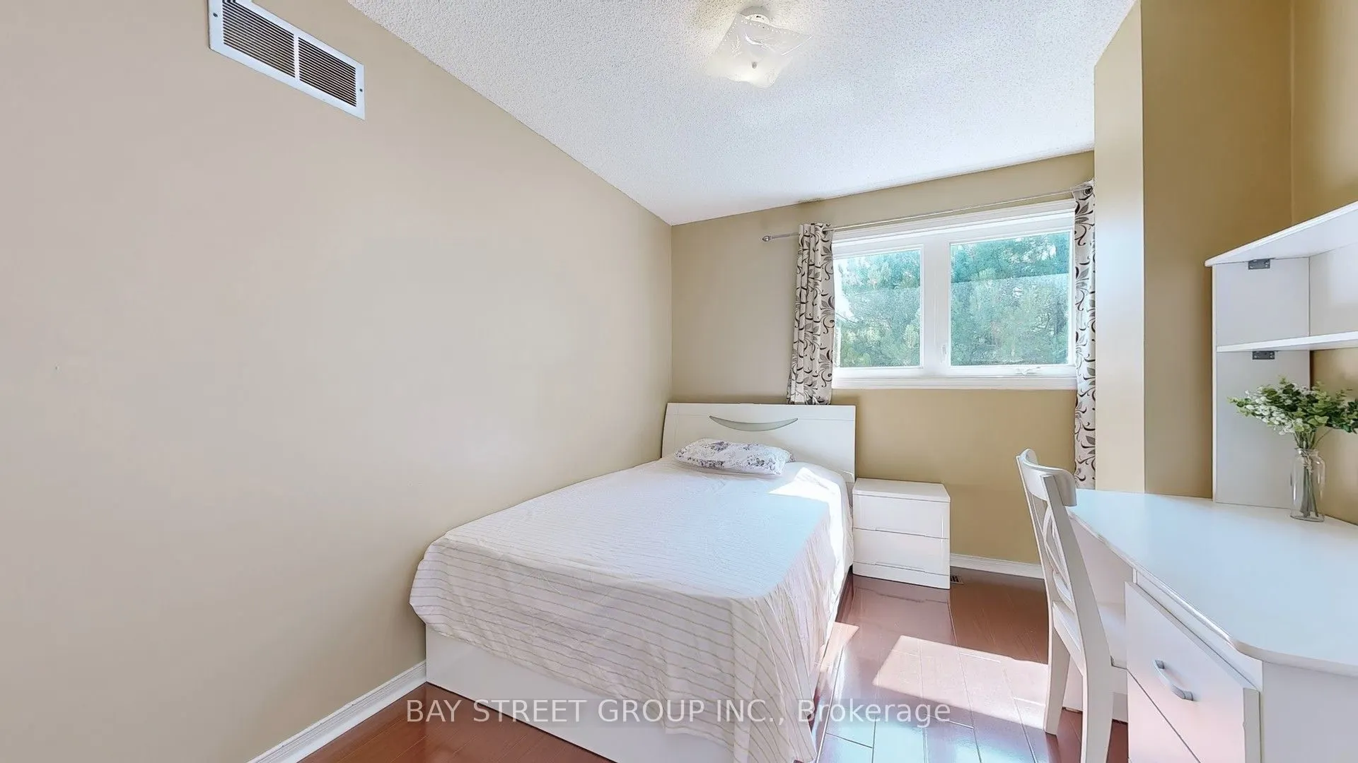 25 Cardwell Avenue, #30