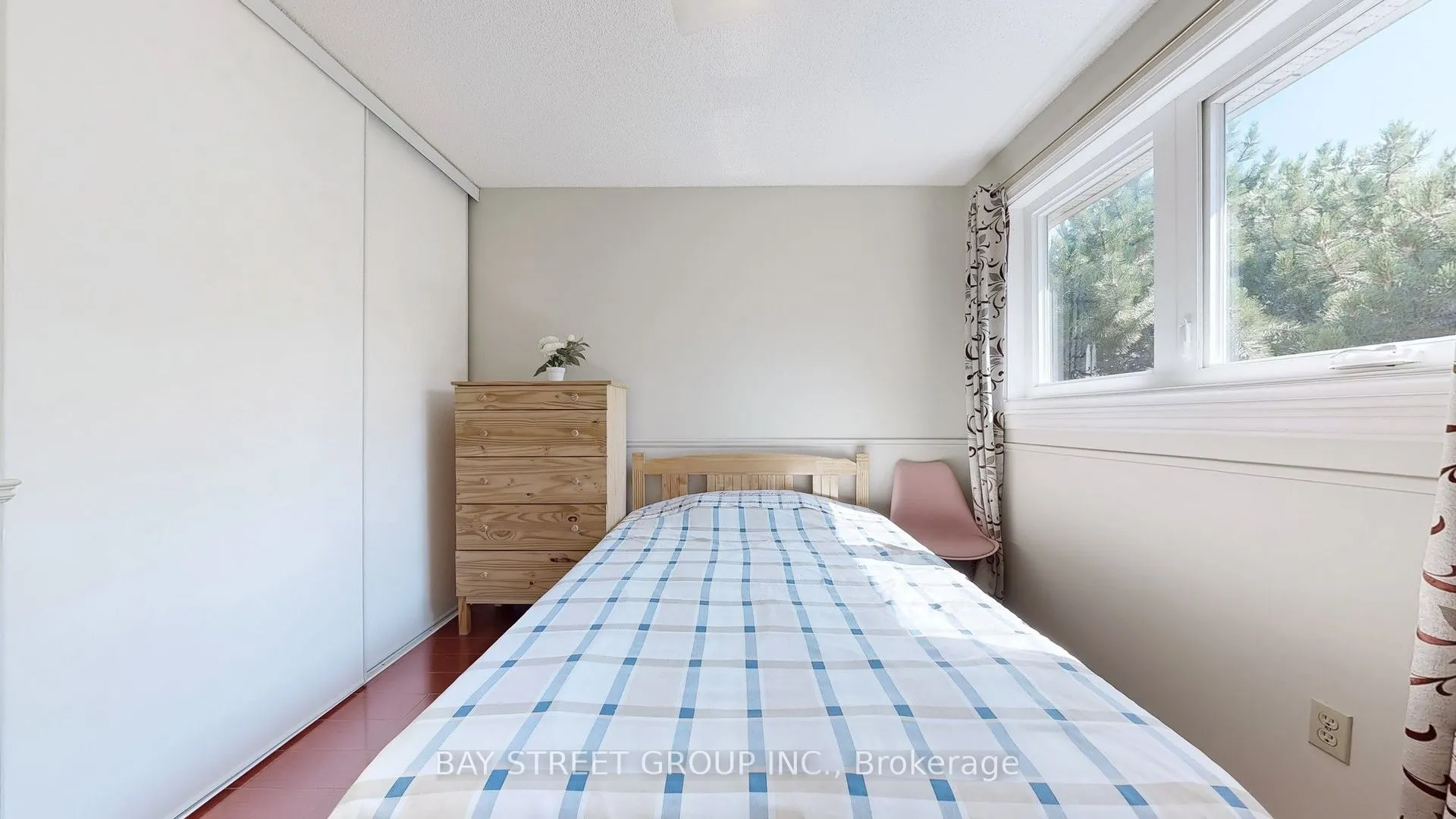 25 Cardwell Avenue, #30