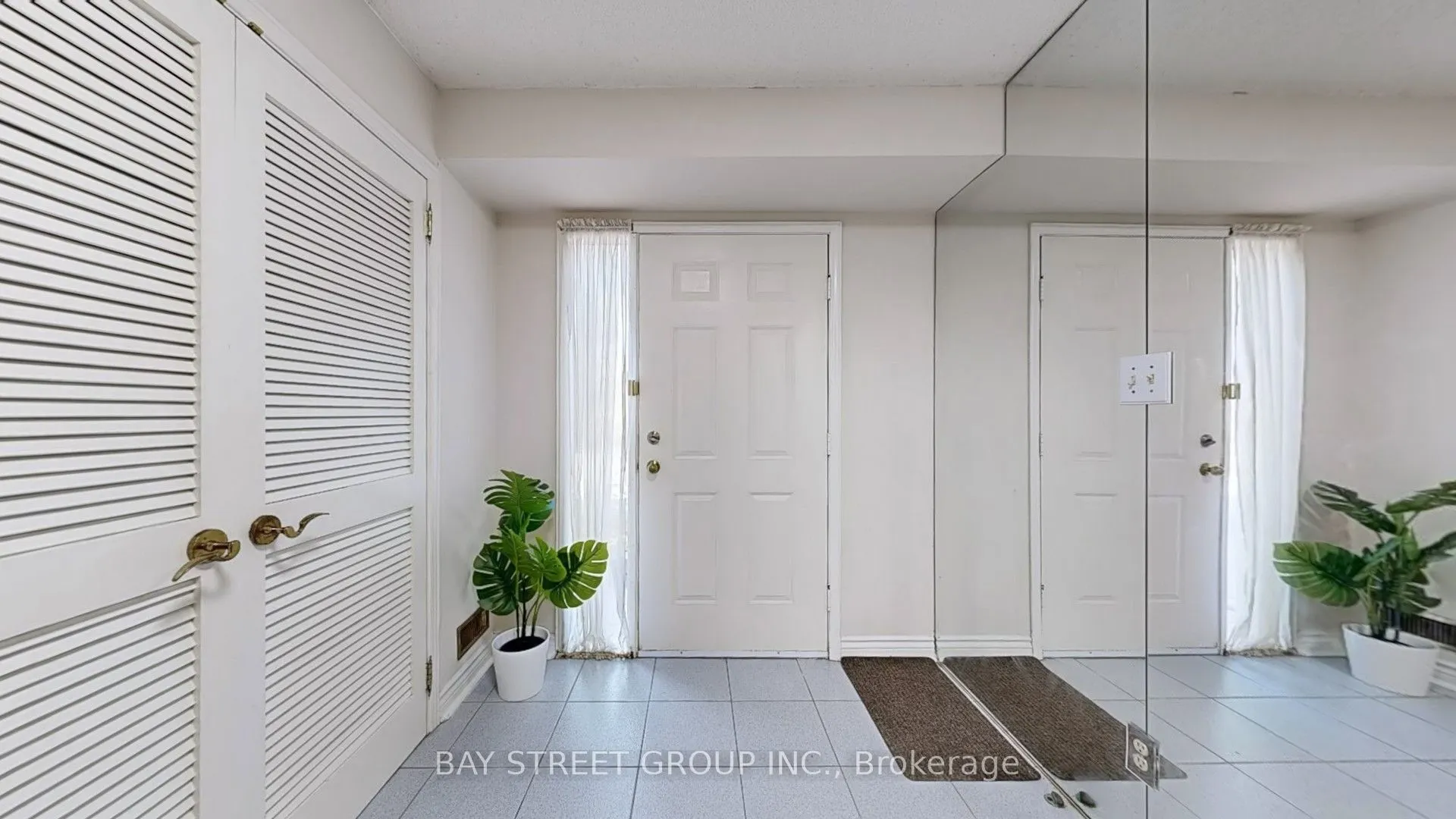 25 Cardwell Avenue, #30