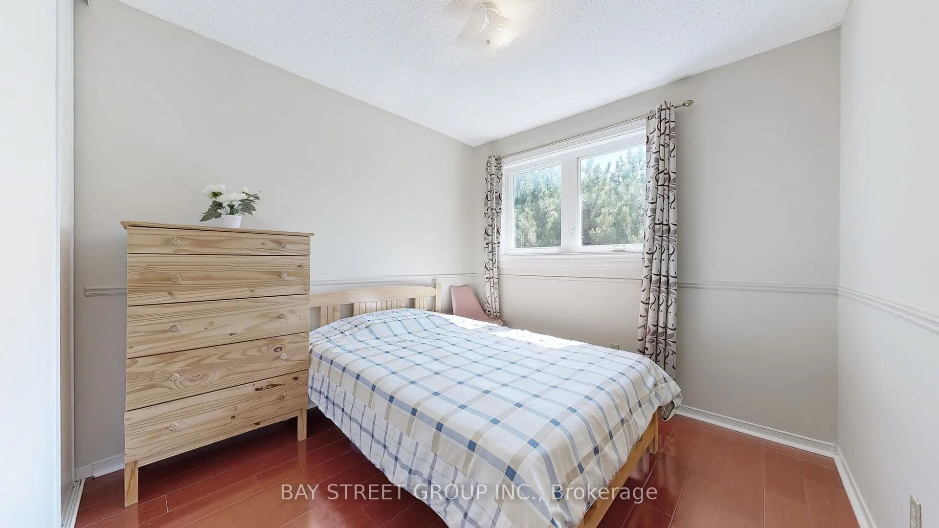 25 Cardwell Avenue, #30