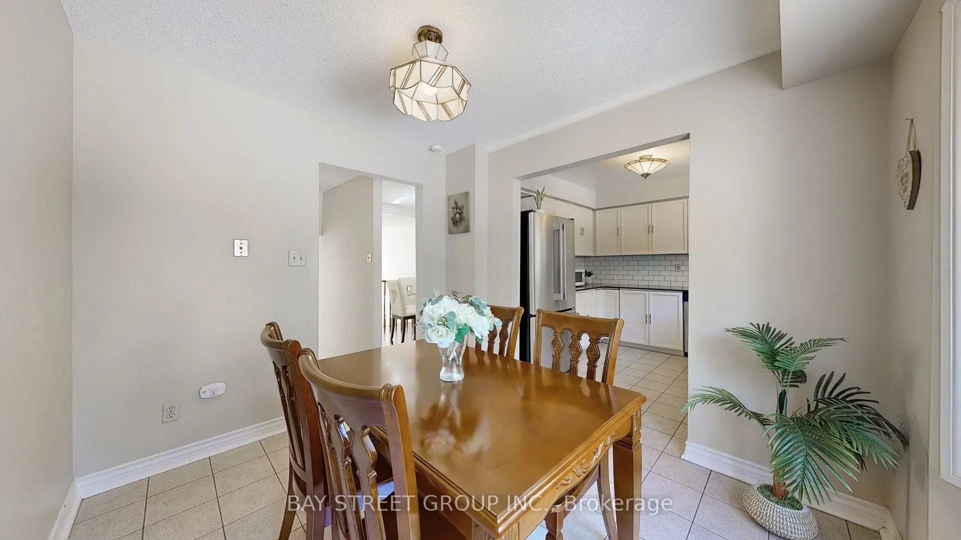 25 Cardwell Avenue, #30