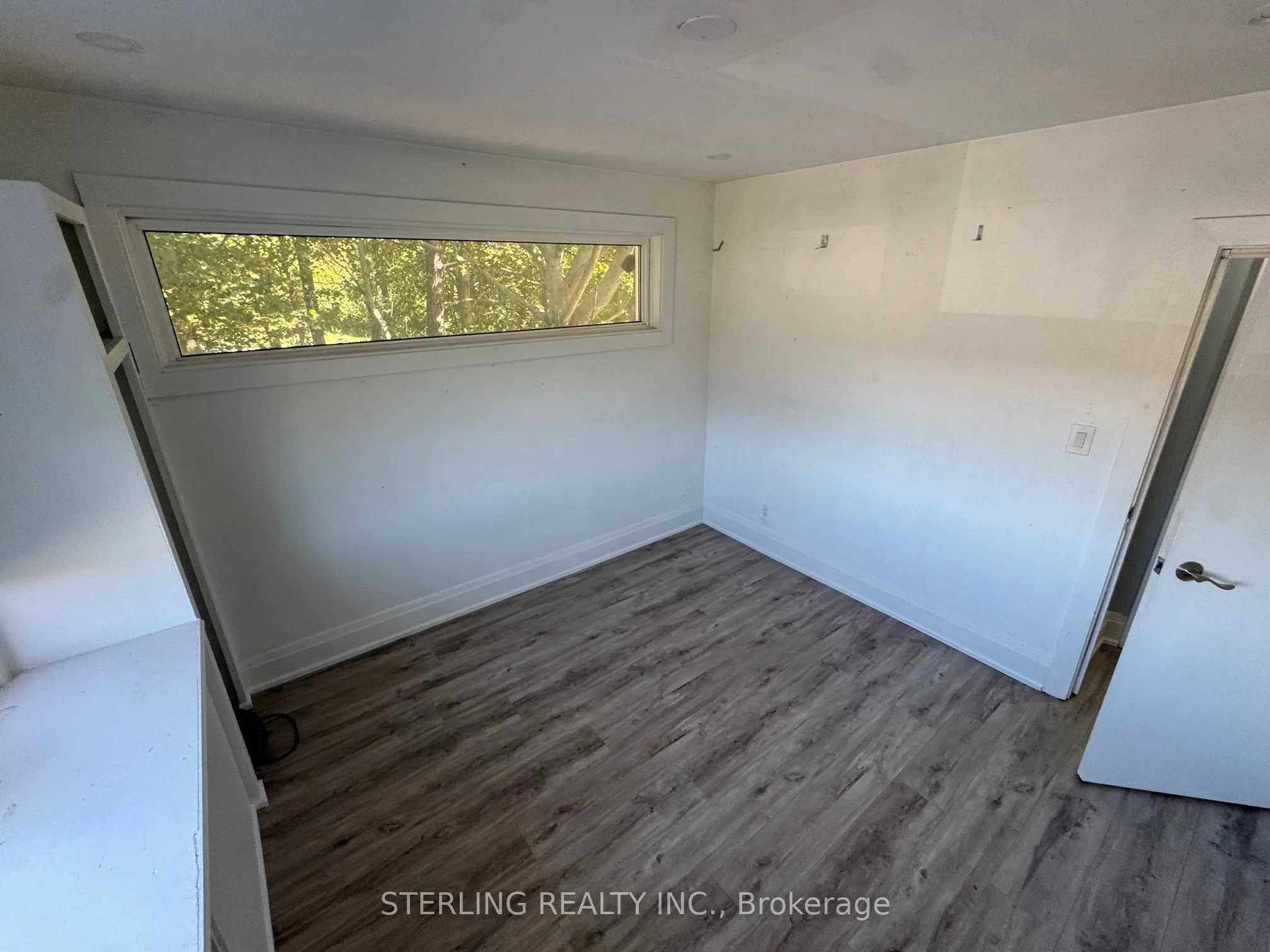 345 Myrtle Road E