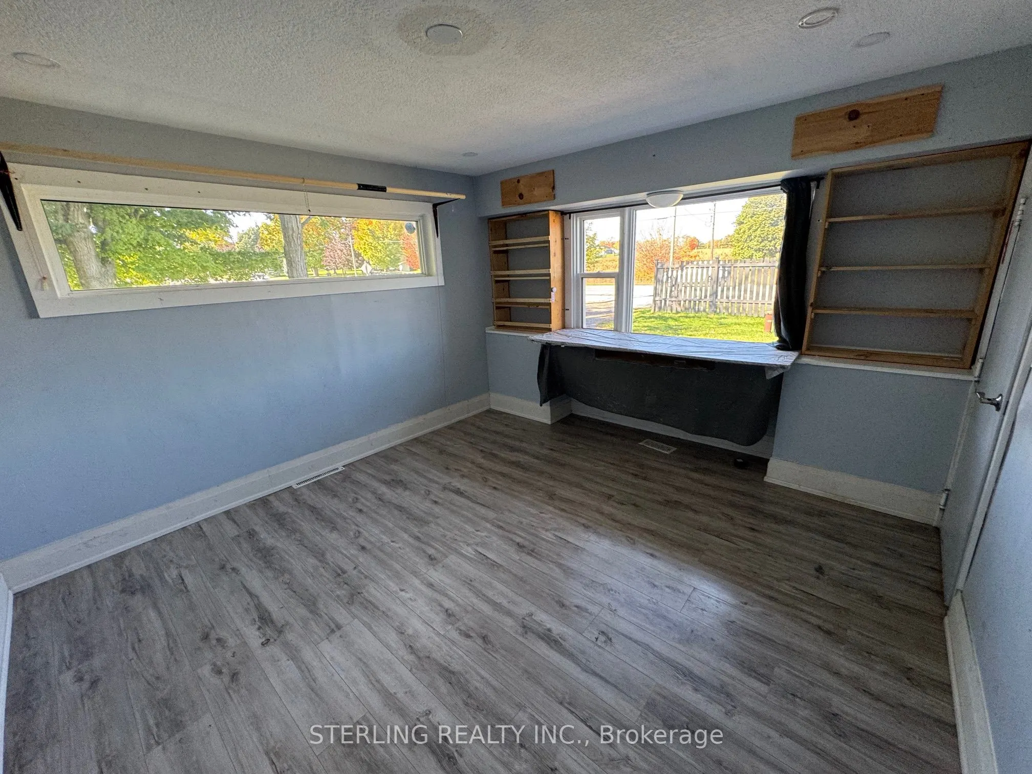 345 Myrtle Road E