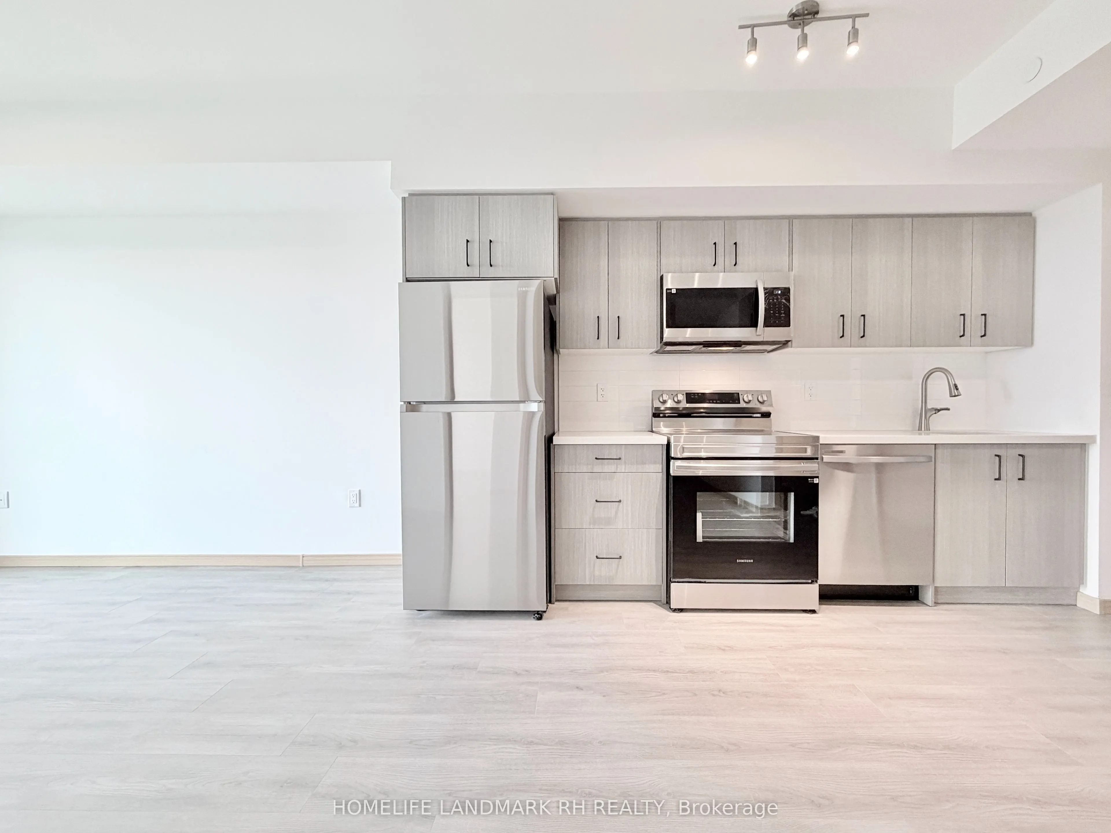 3429 Sheppard Avenue E, #00