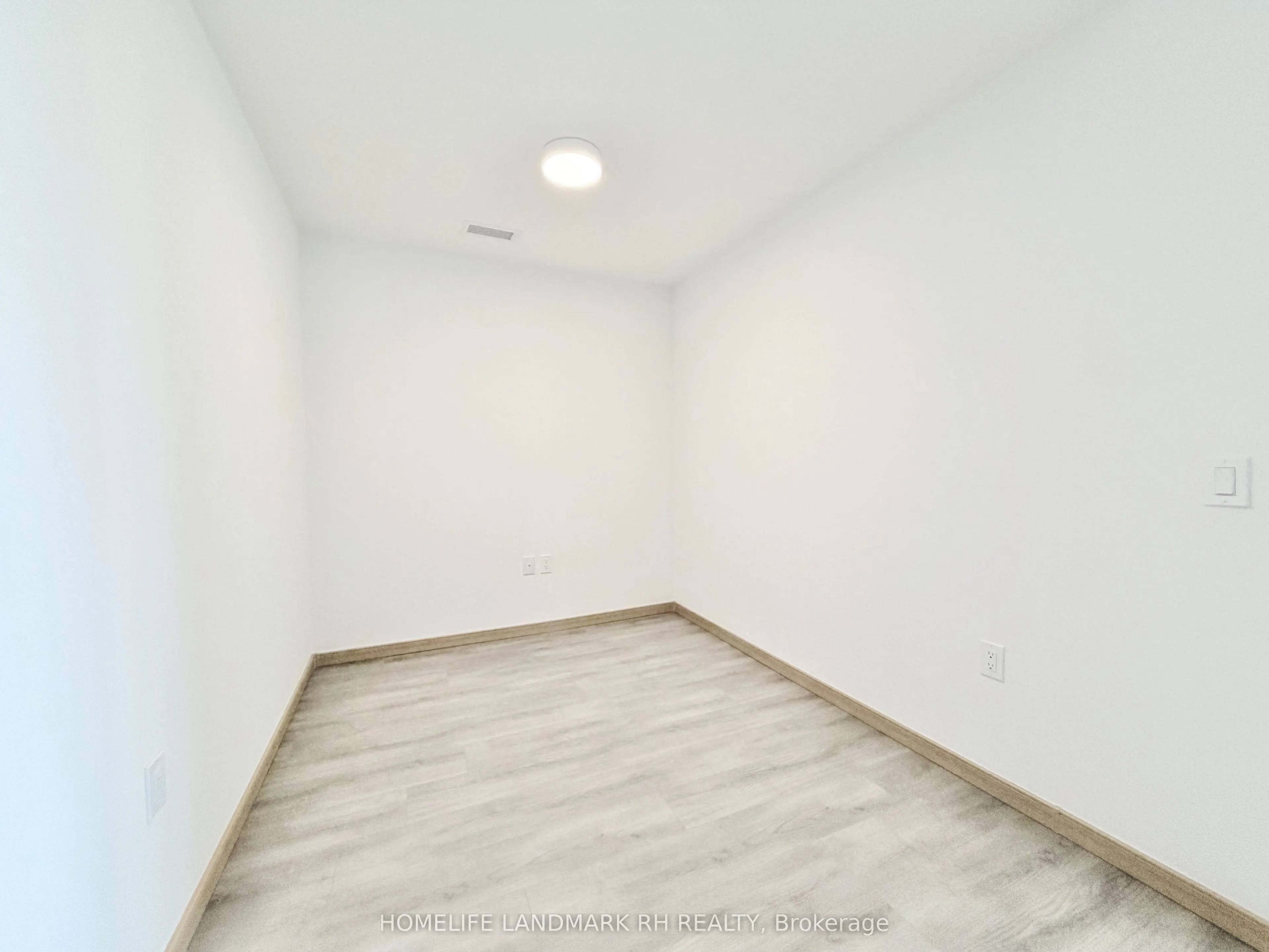 3429 Sheppard Avenue E, #00