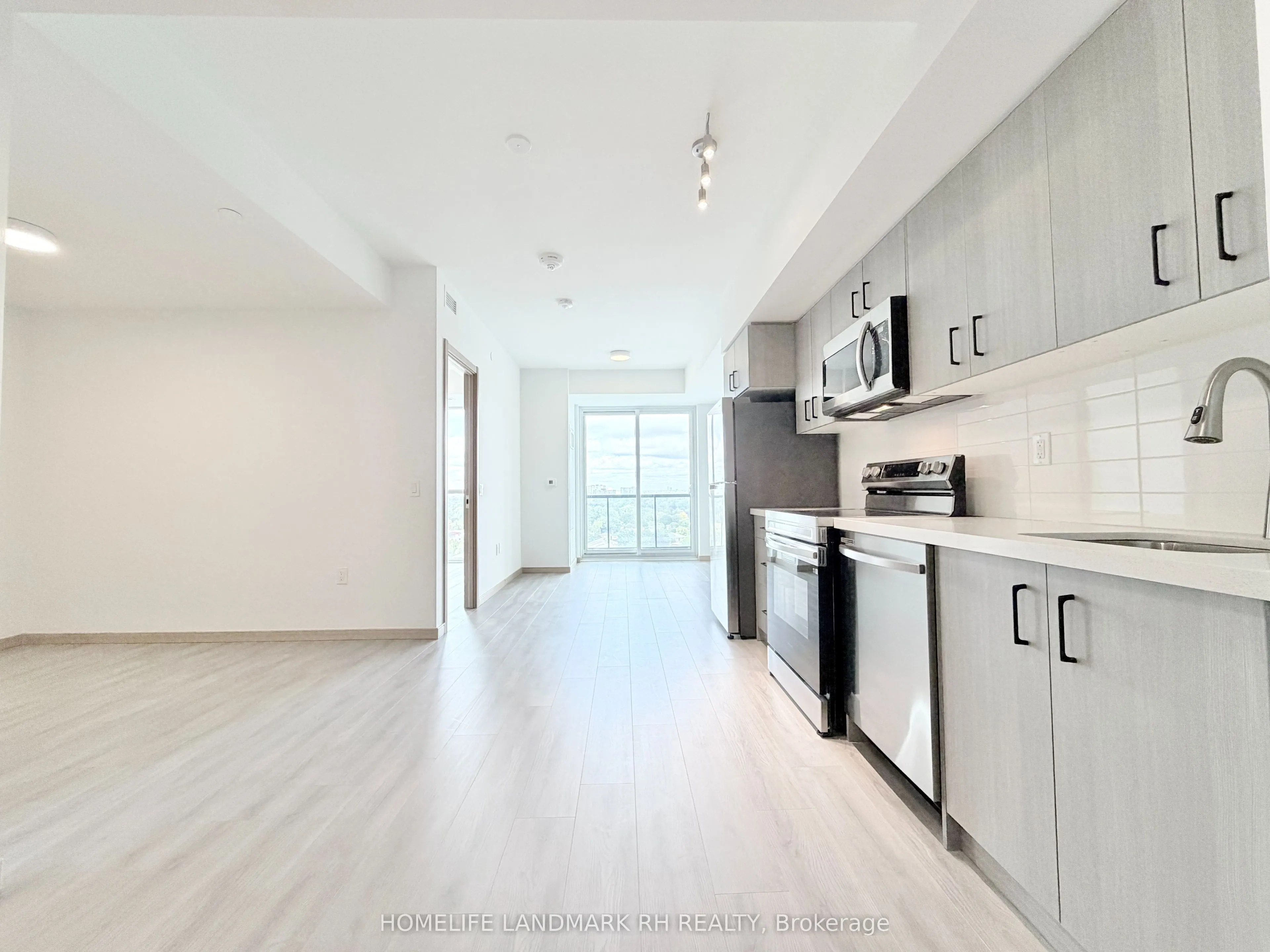 3429 Sheppard Avenue E, #00