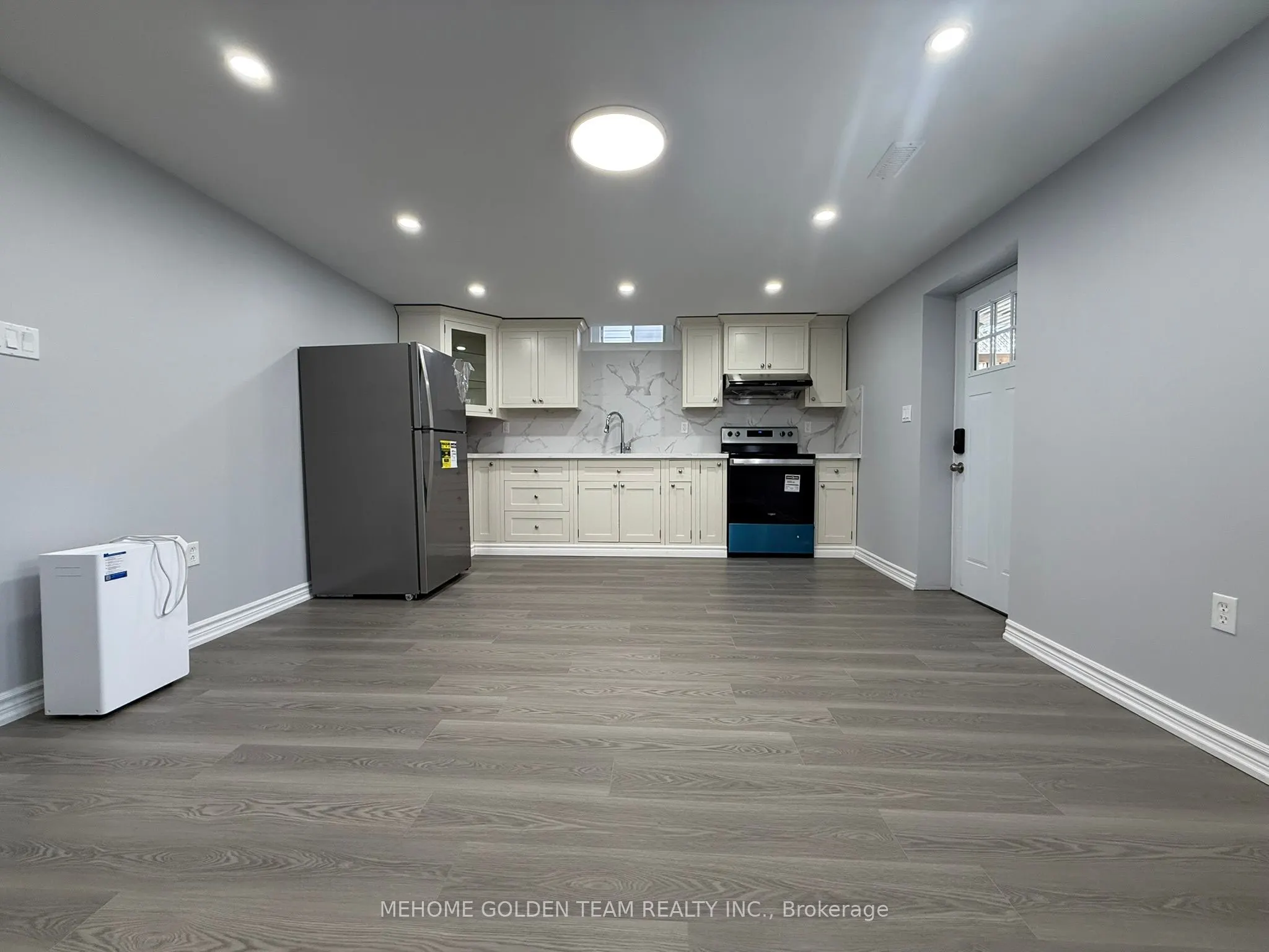 1596 Spencely Drive, #Bsmt