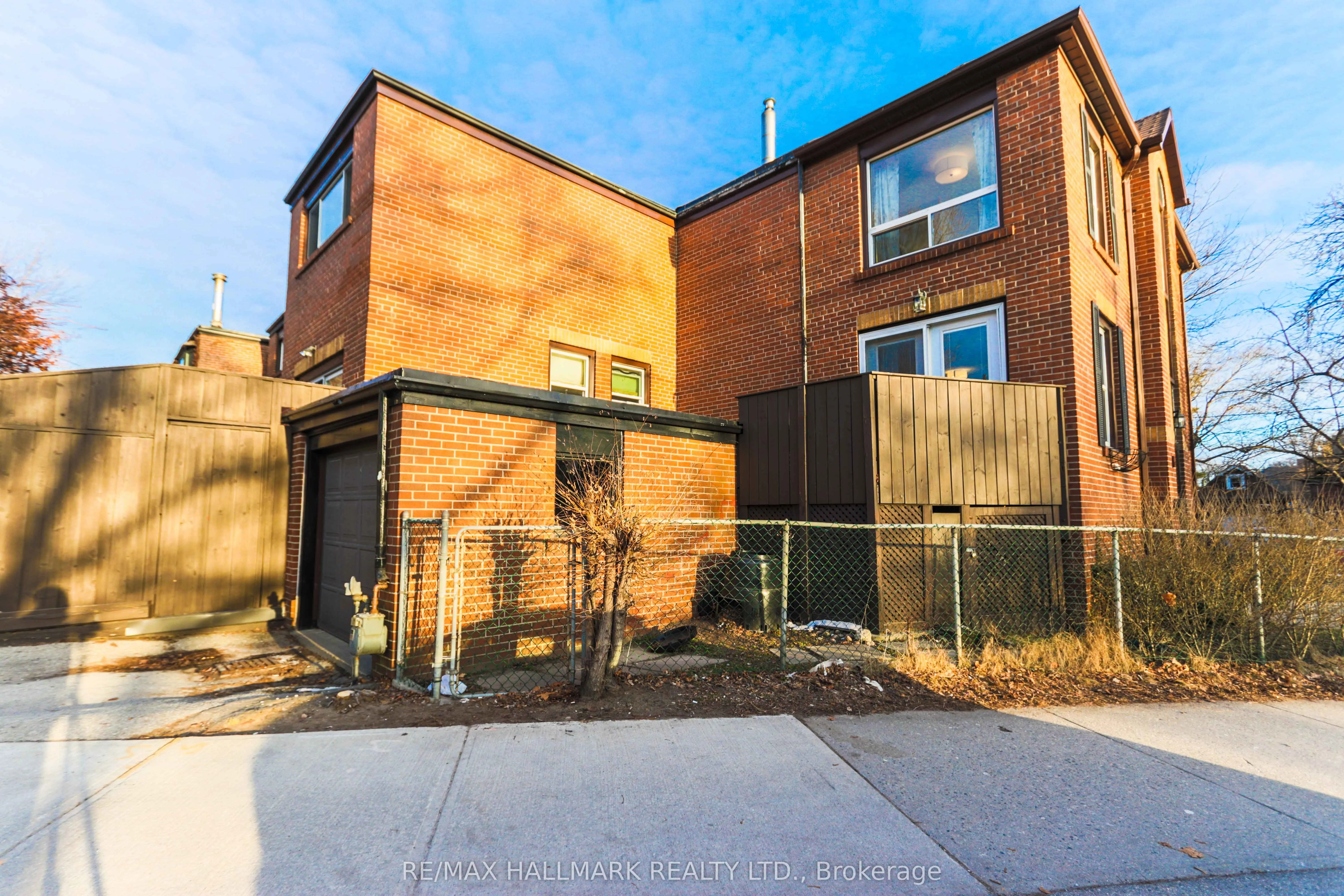 451 Broadview Avenue