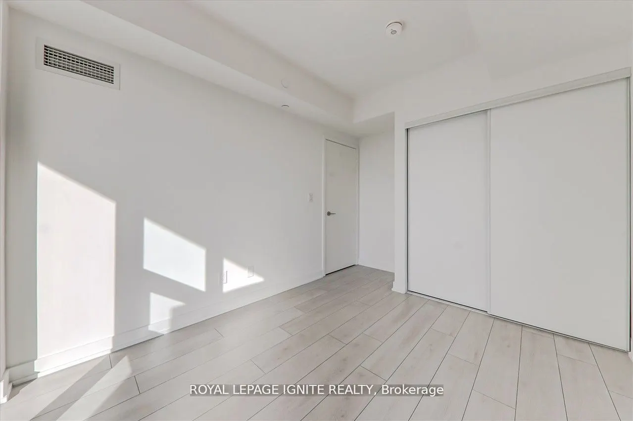 2033 Kennedy Road, #2101